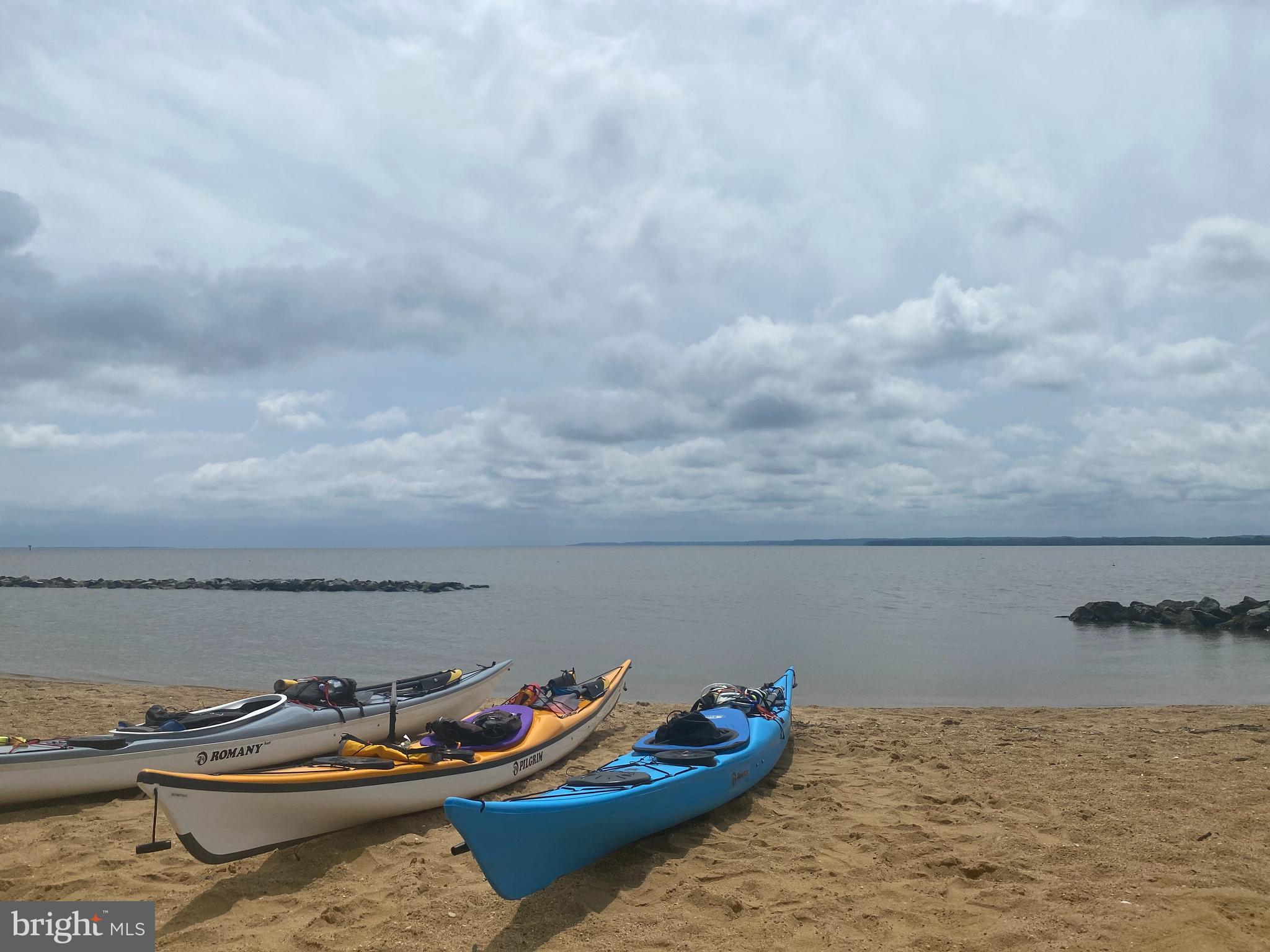 MONROE POINT TOWNHOUSES - Residential