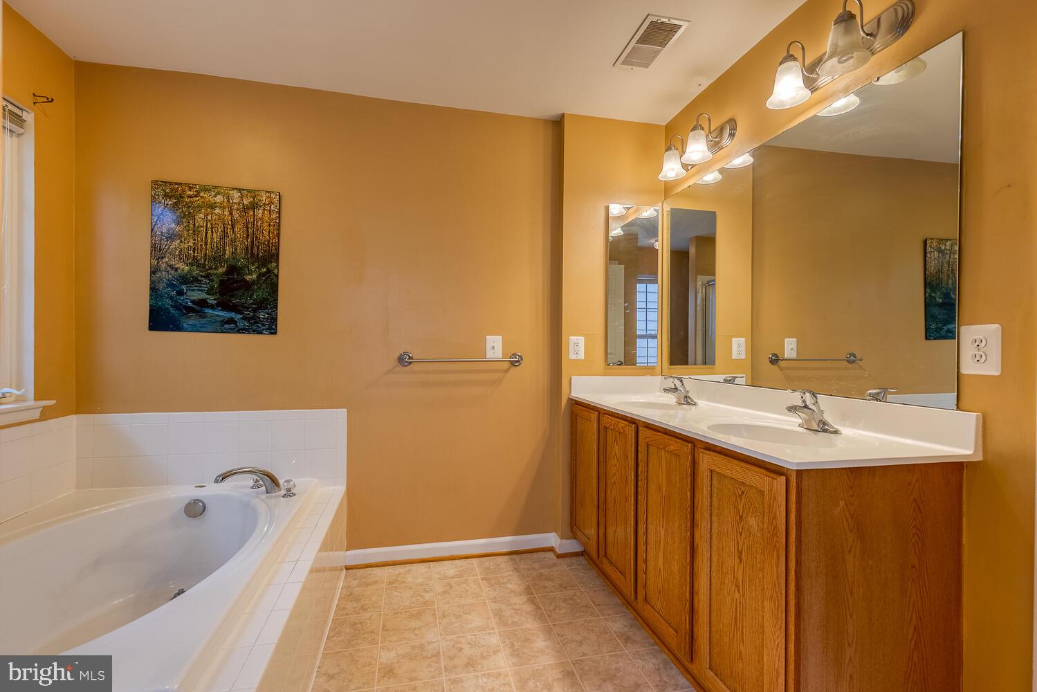 MONROE POINT TOWNHOUSES - Residential