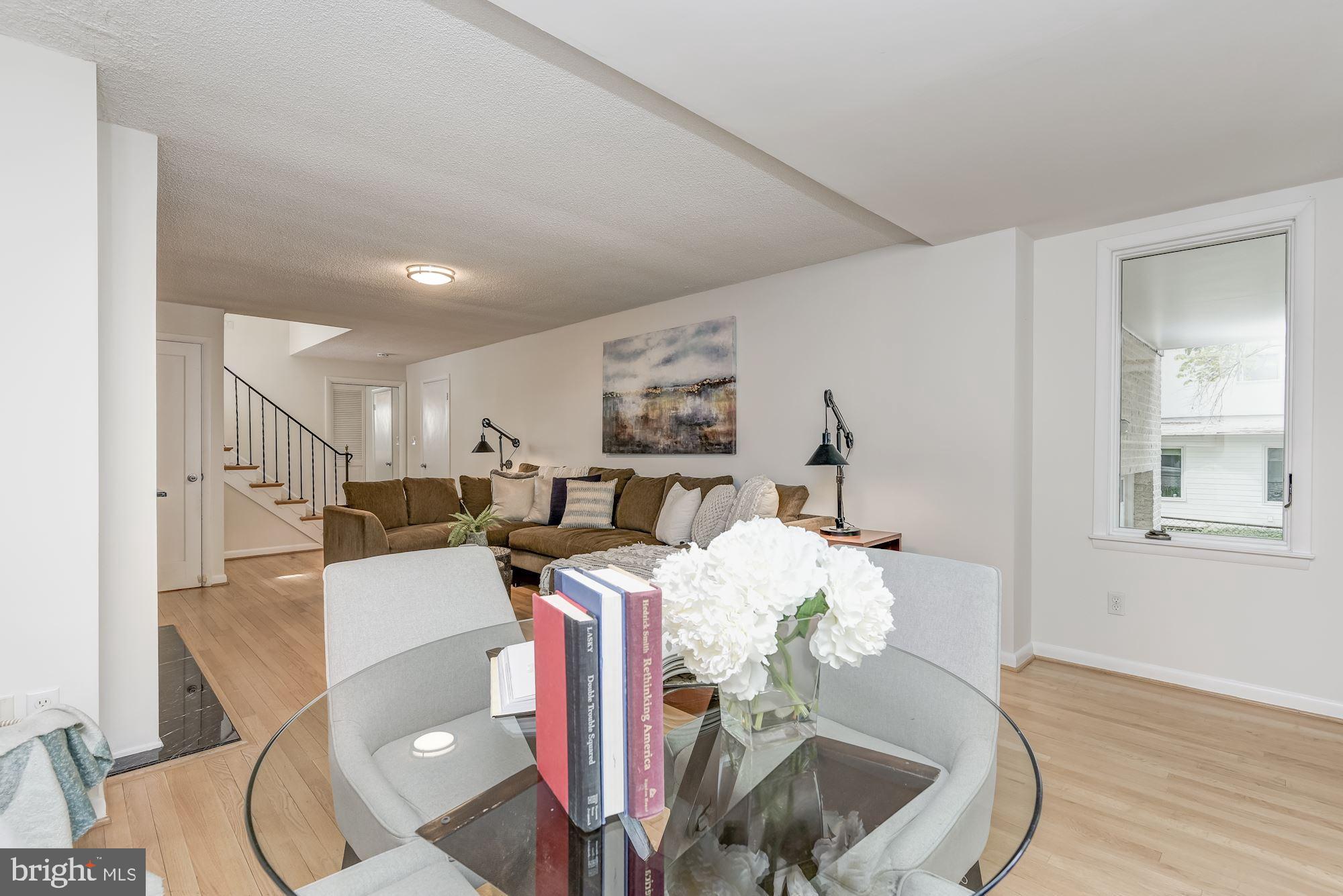 CHEVY CHASE - Residential