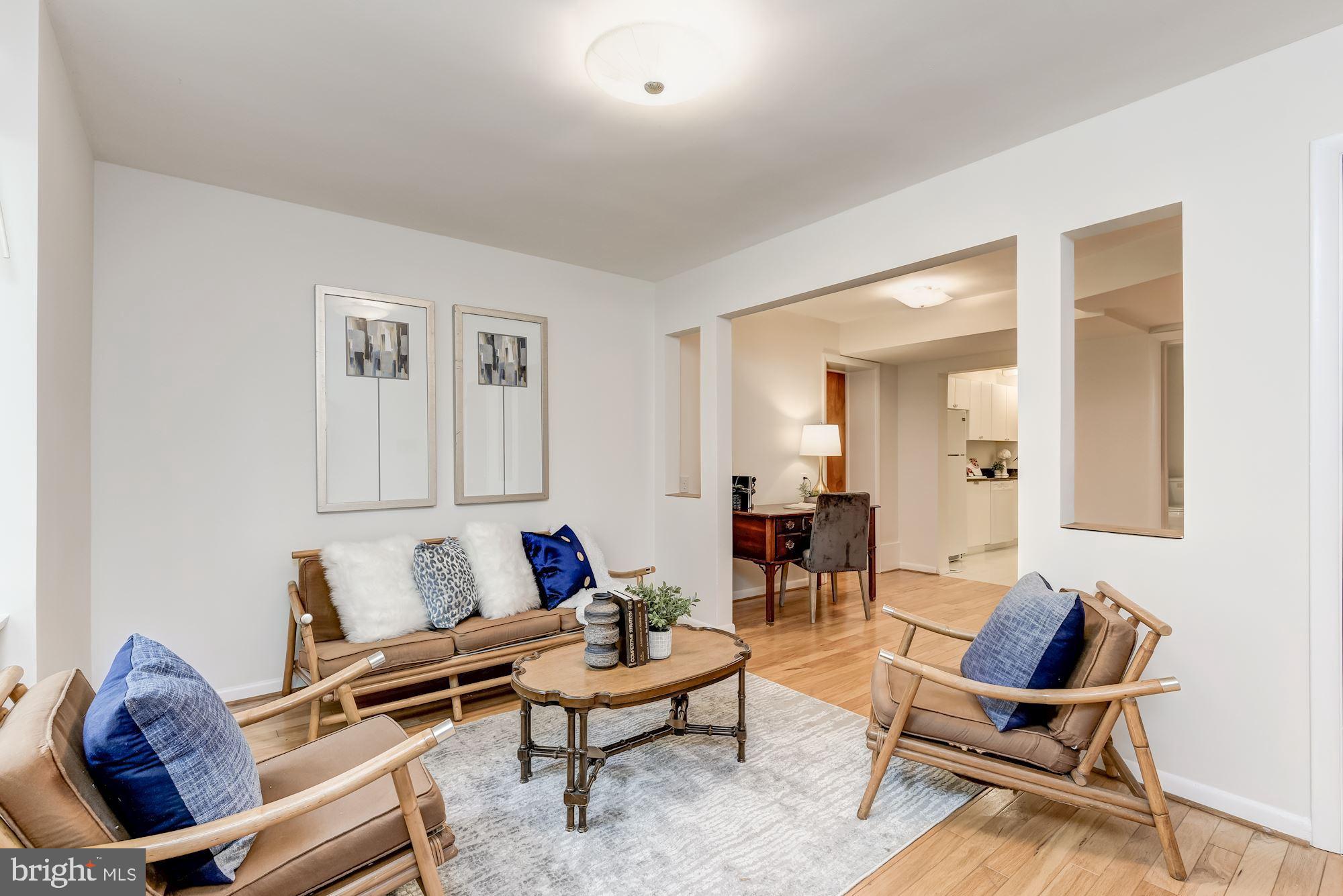 CHEVY CHASE - Residential