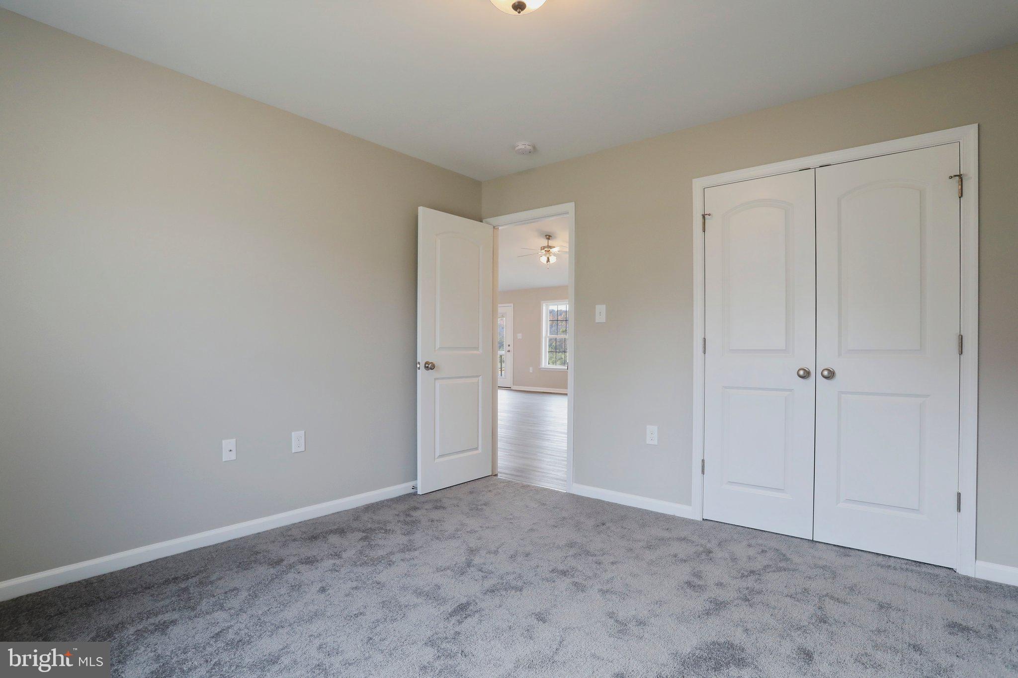 RED HILL - Residential