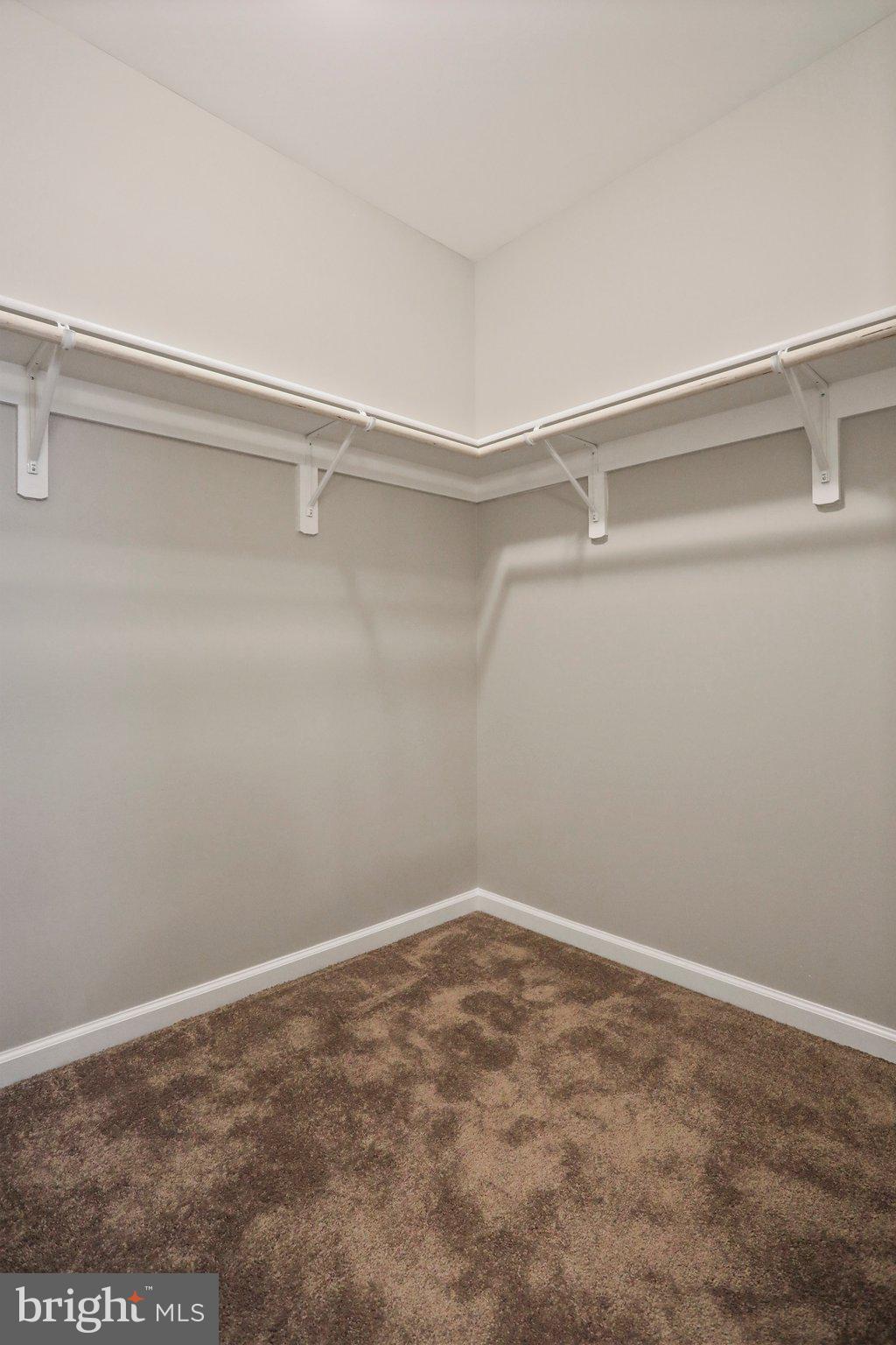 RED HILL - Residential