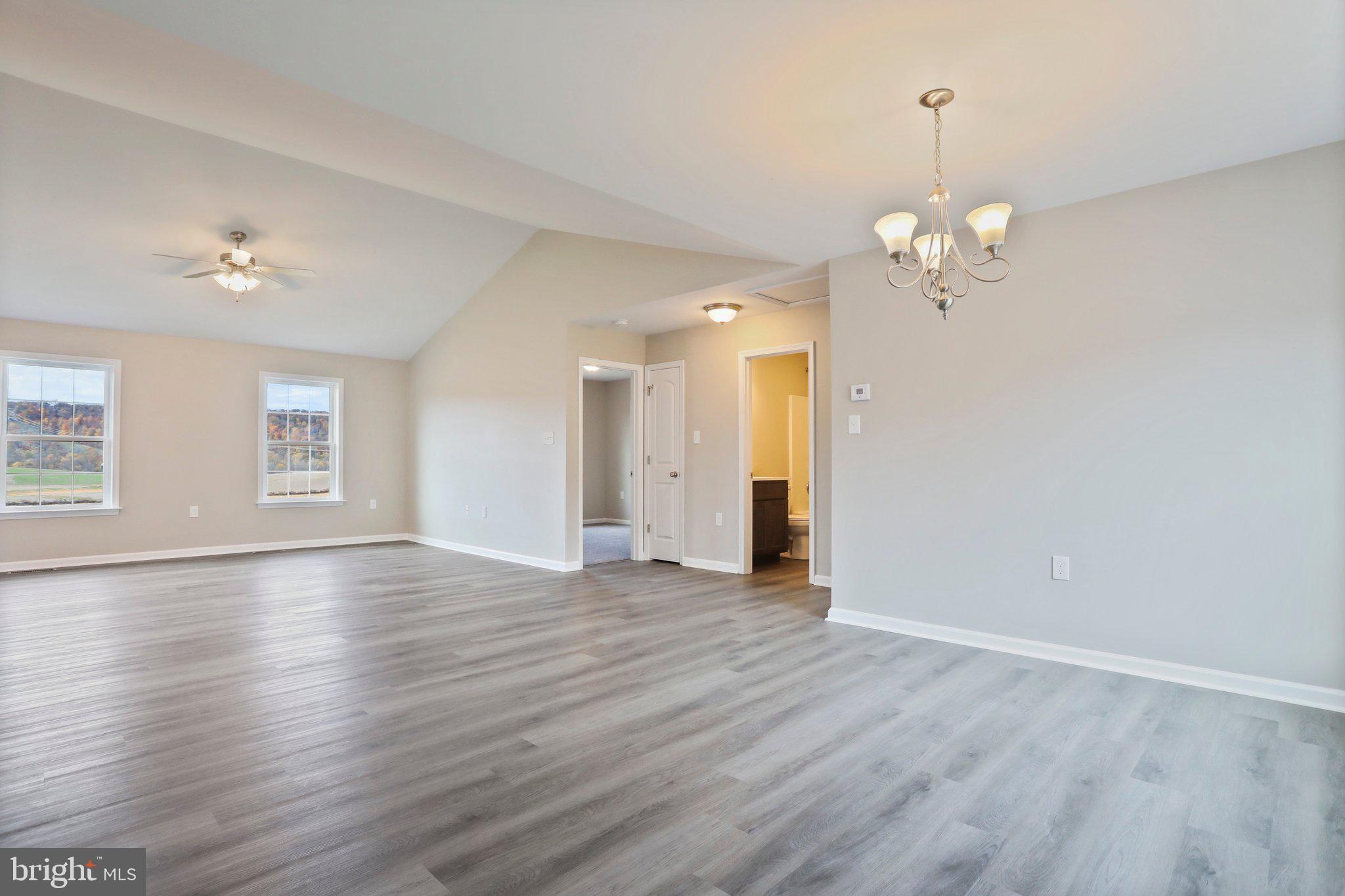 RED HILL - Residential