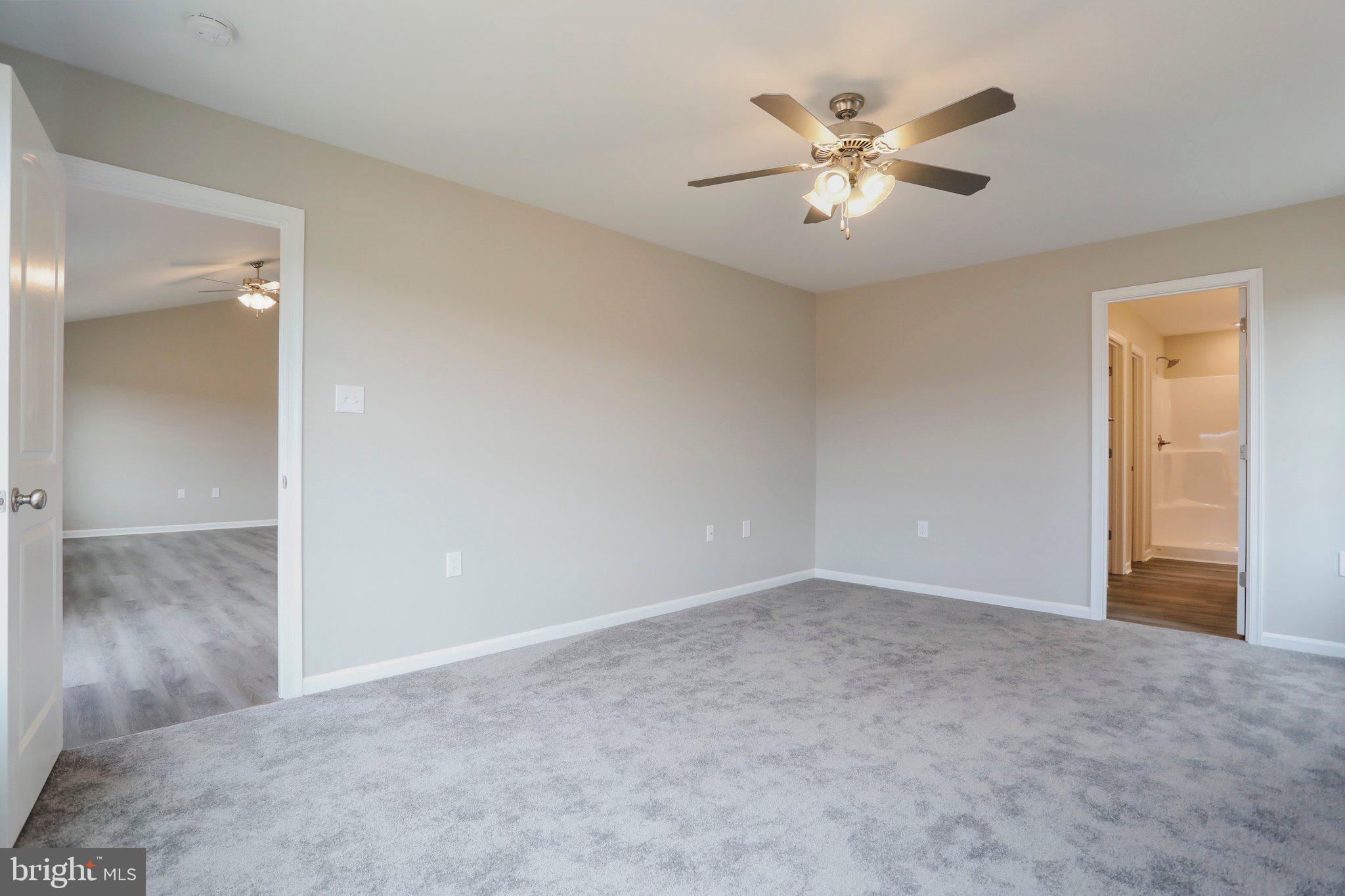 RED HILL - Residential