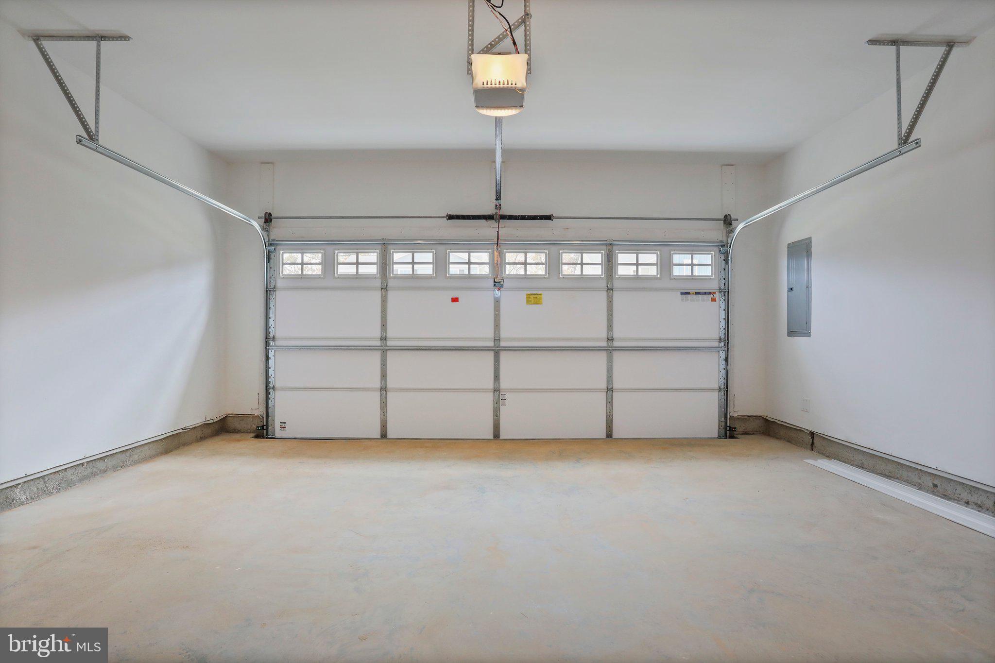 RED HILL - Residential