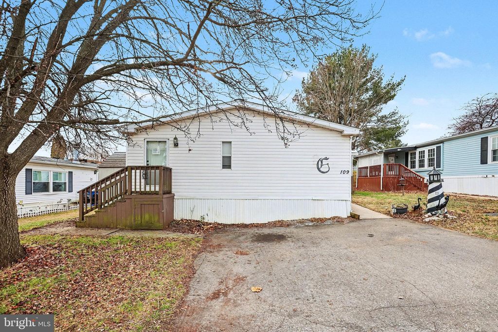 Photo of 109 Pheasant Ridge Road, LANCASTER, PA 17603 (MLS # PALA2081134)