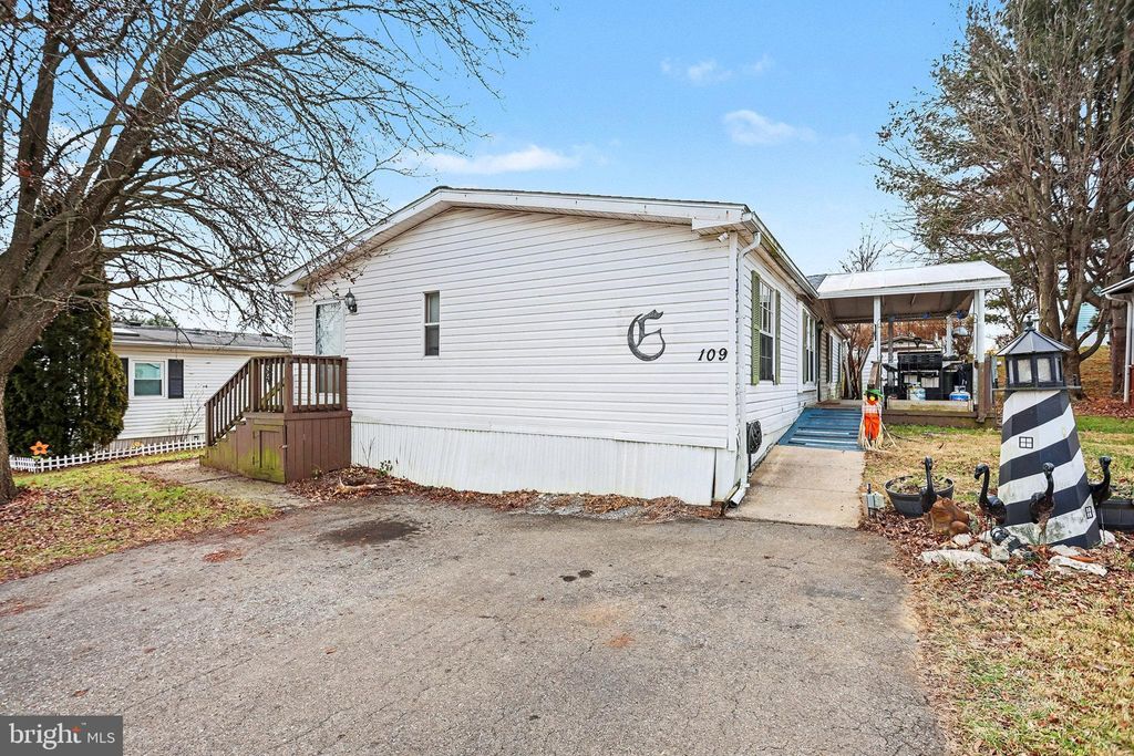 Photo of 109 Pheasant Ridge Road, LANCASTER, PA 17603 (MLS # PALA2081134)