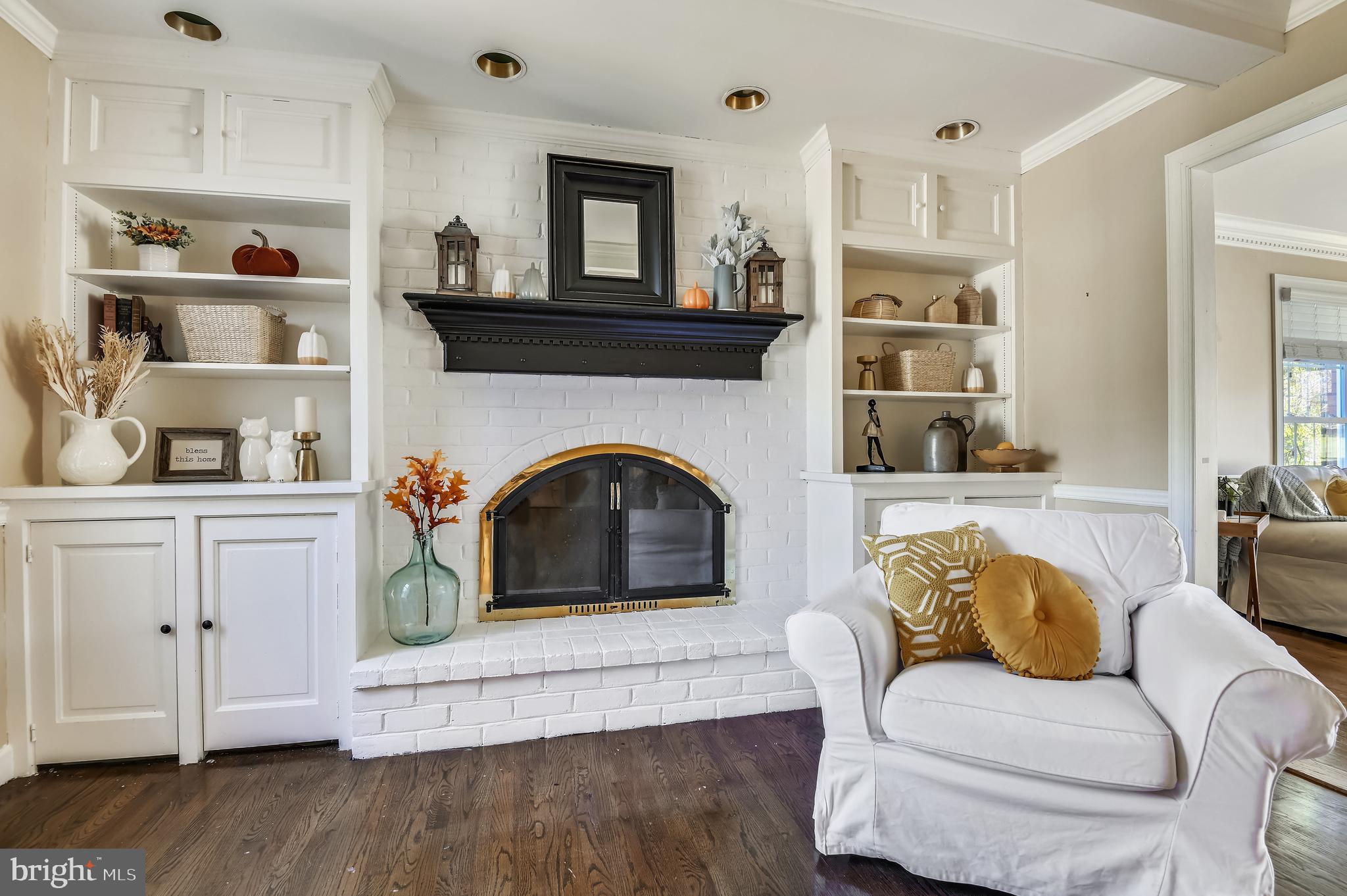 SYLVAN HILL - Residential