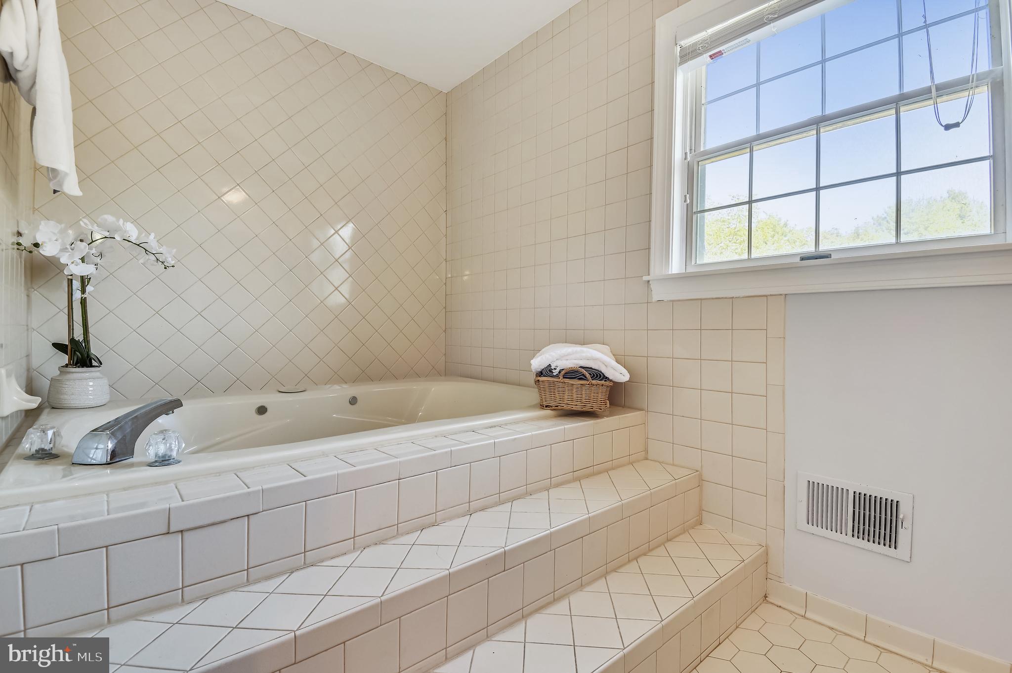 SYLVAN HILL - Residential