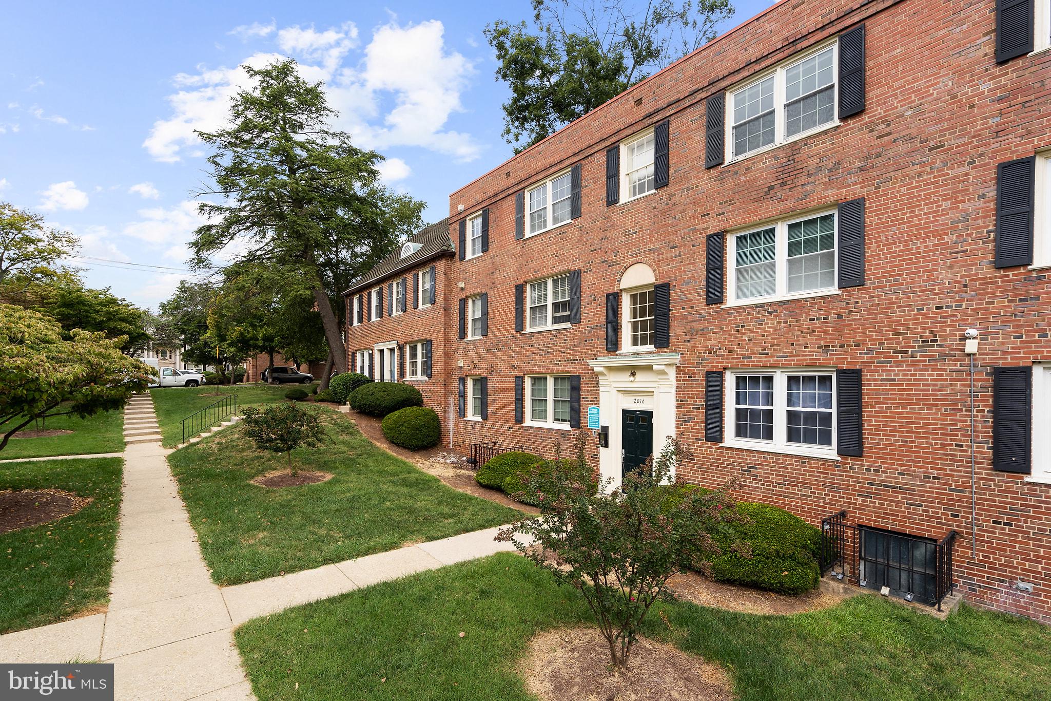 2016 37TH STREET SE 202