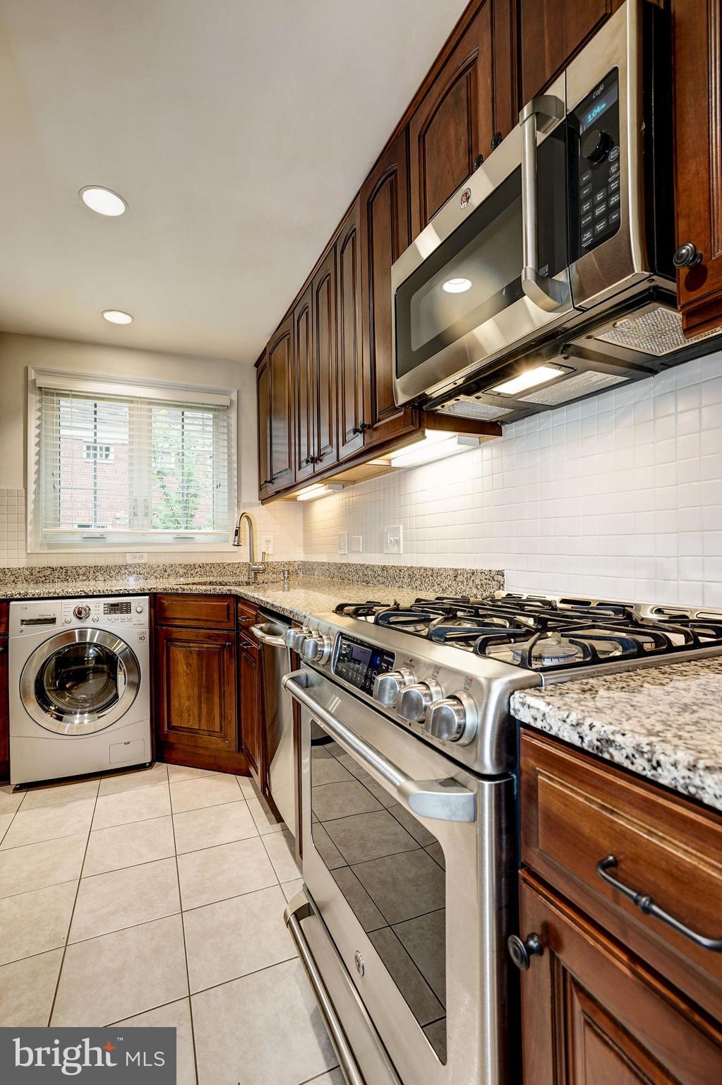 PARKFAIRFAX - Residential