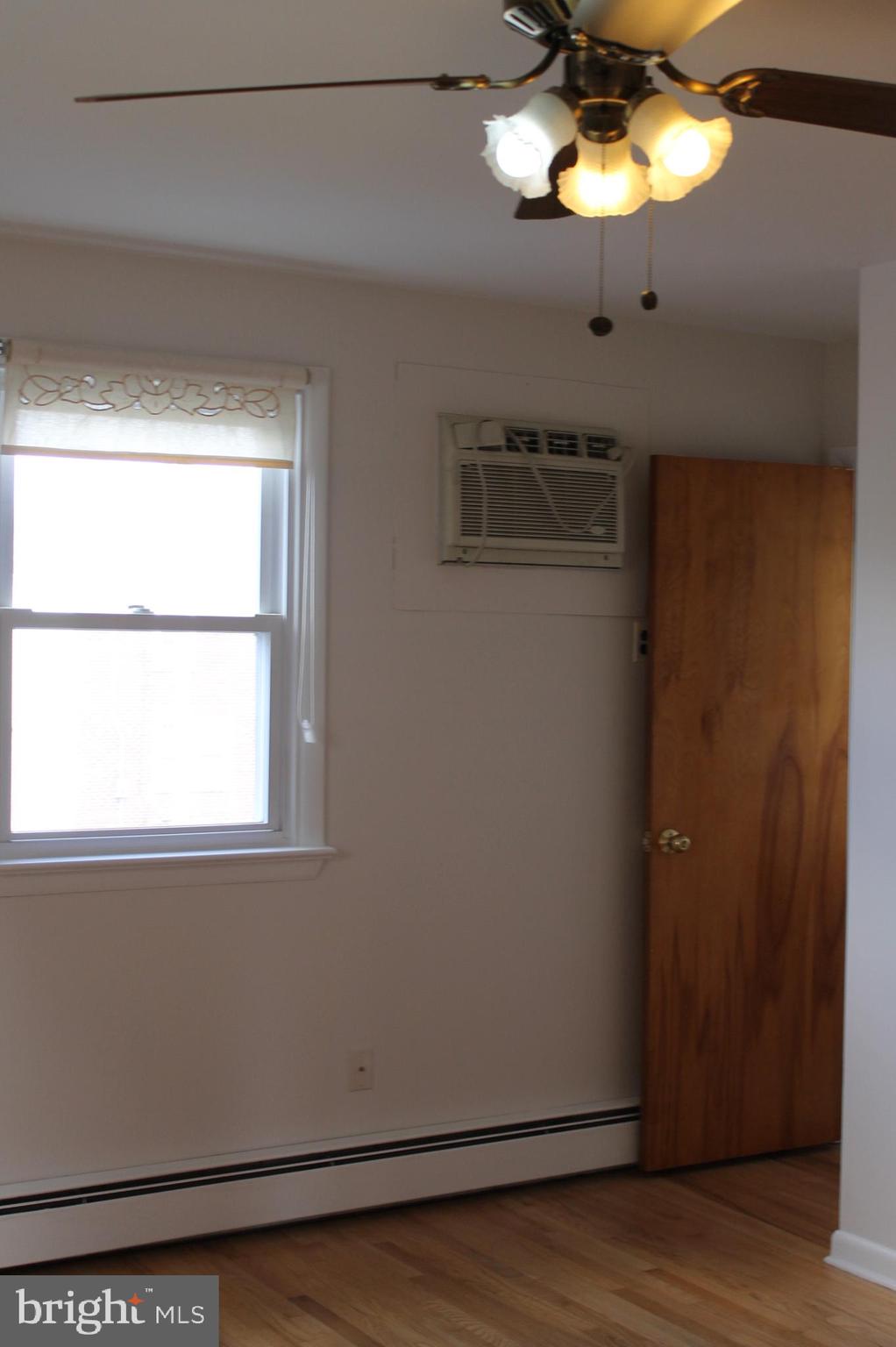 LANSDALE - Residential