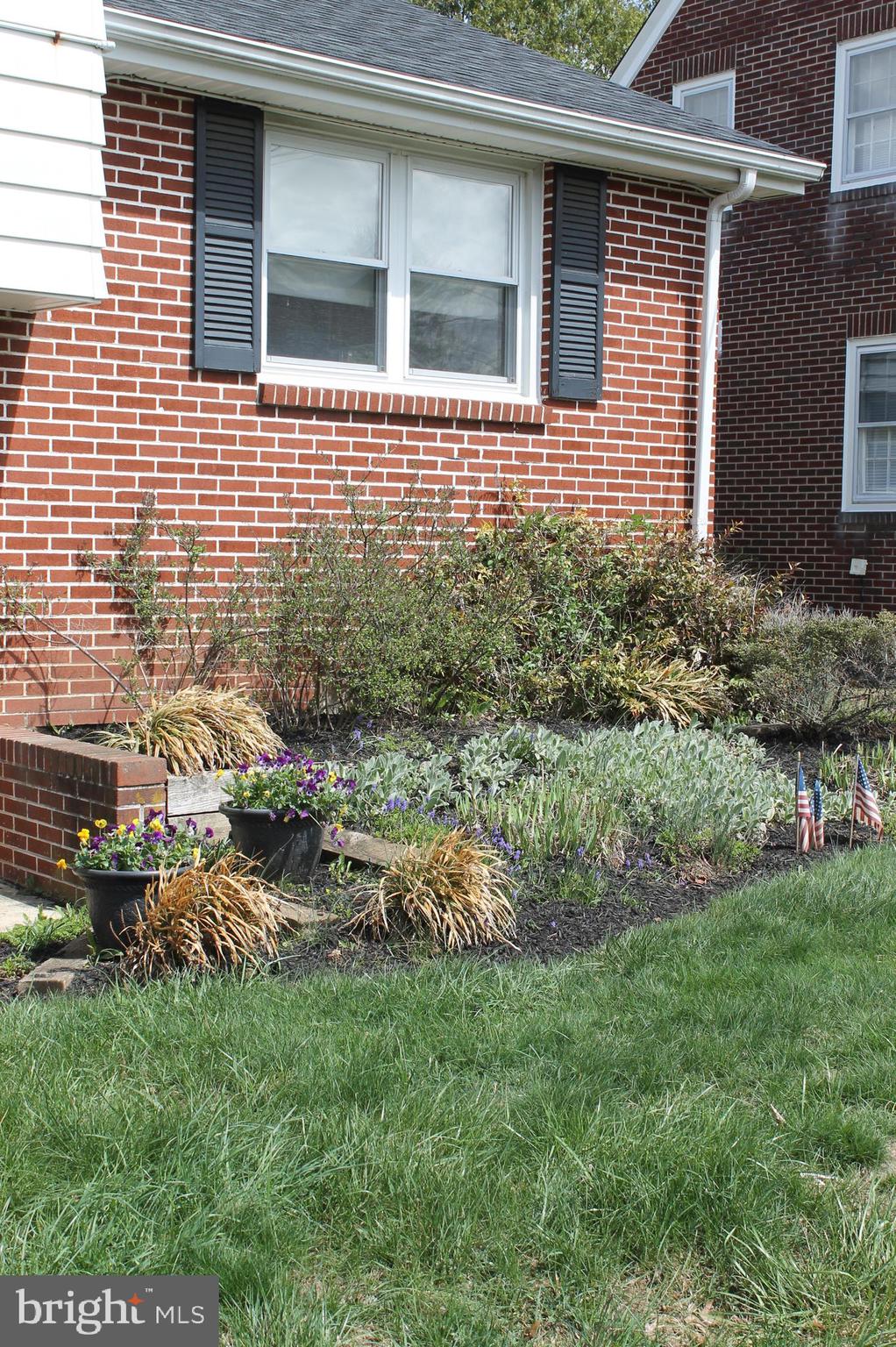 LANSDALE - Residential