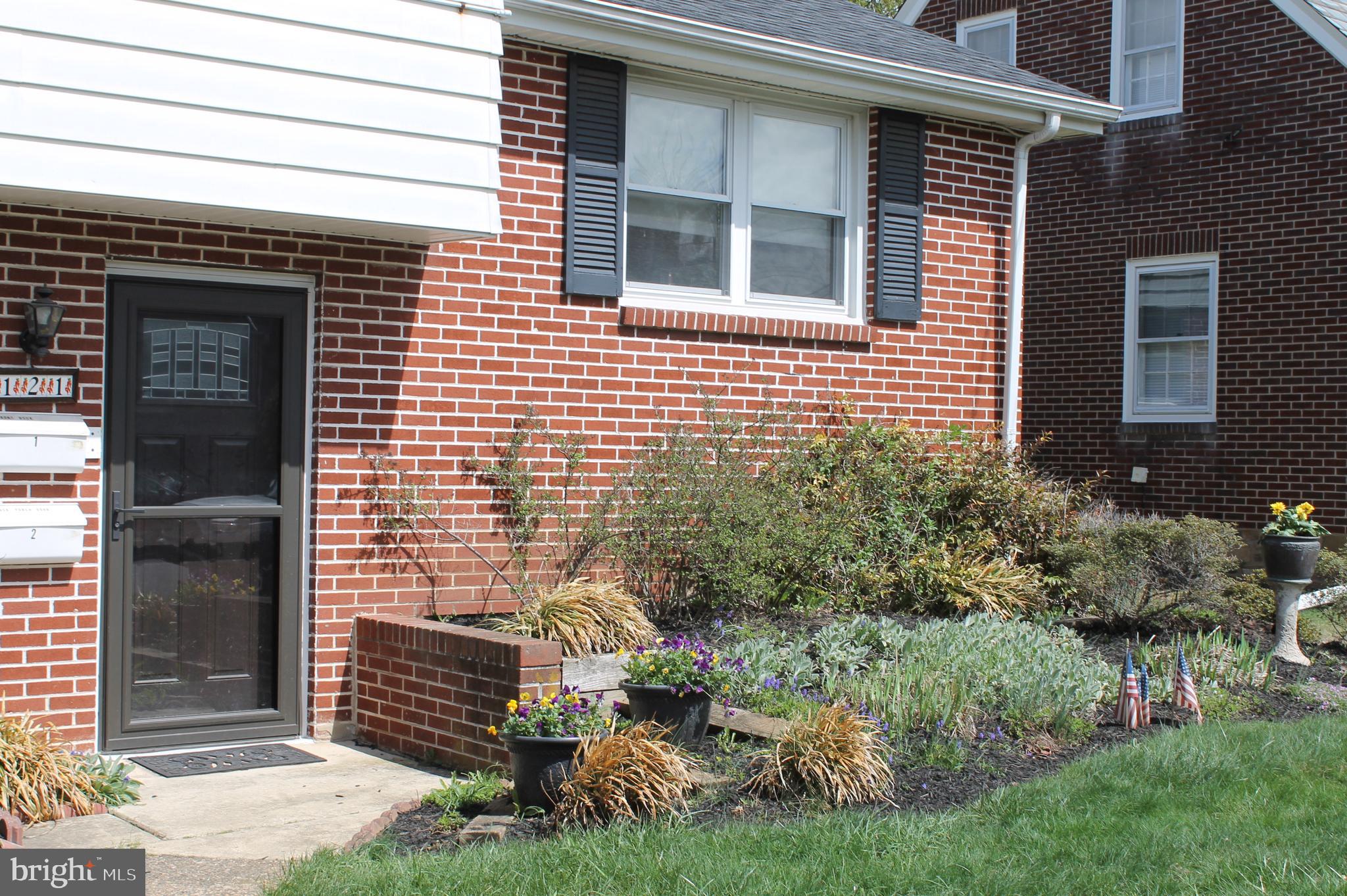 LANSDALE - Residential