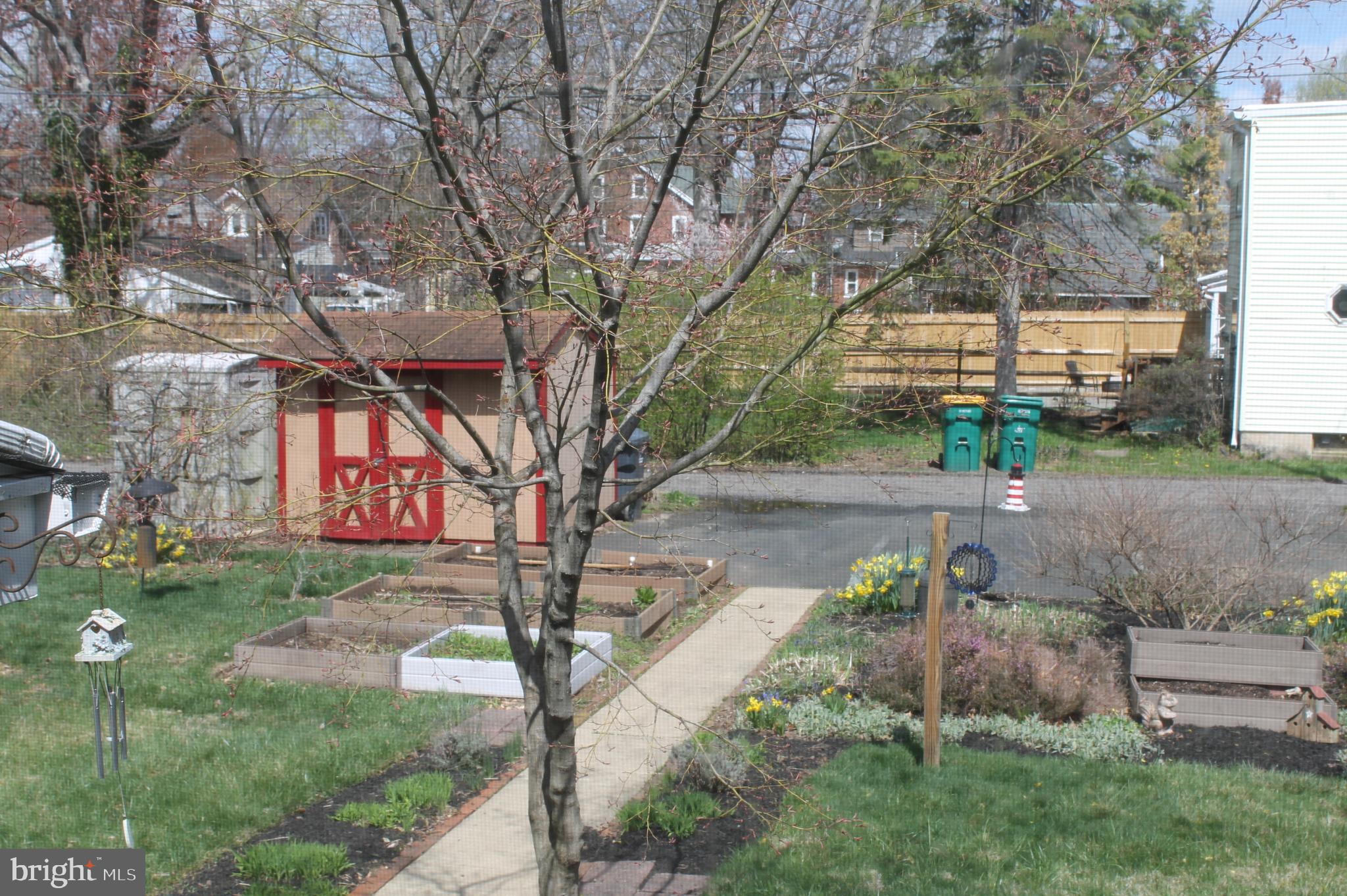 LANSDALE - Residential