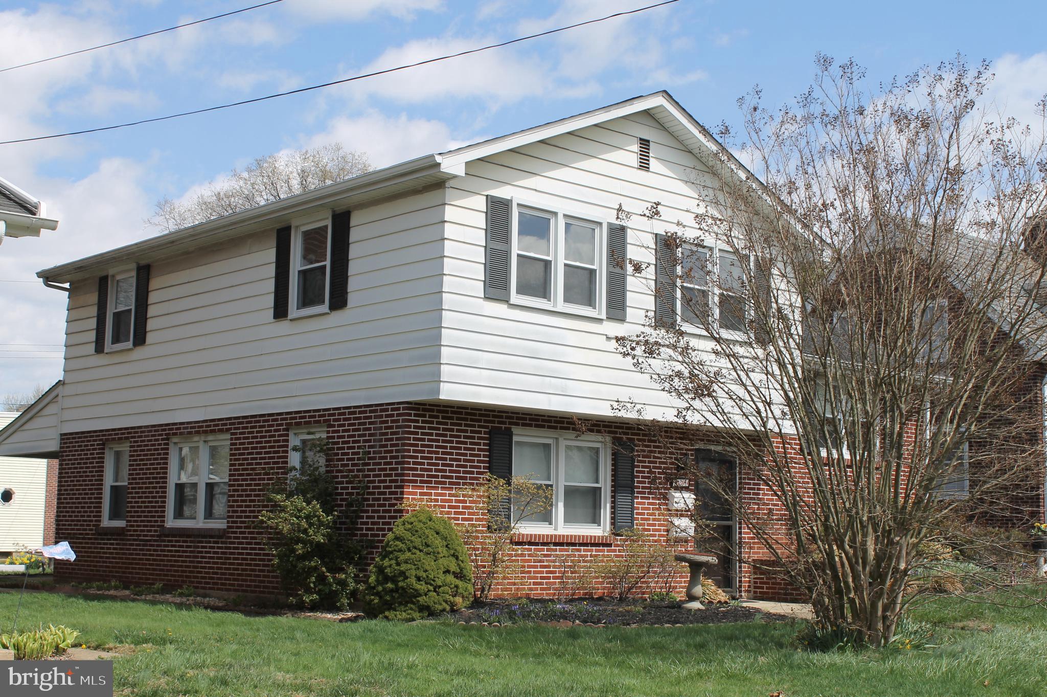 LANSDALE - Residential