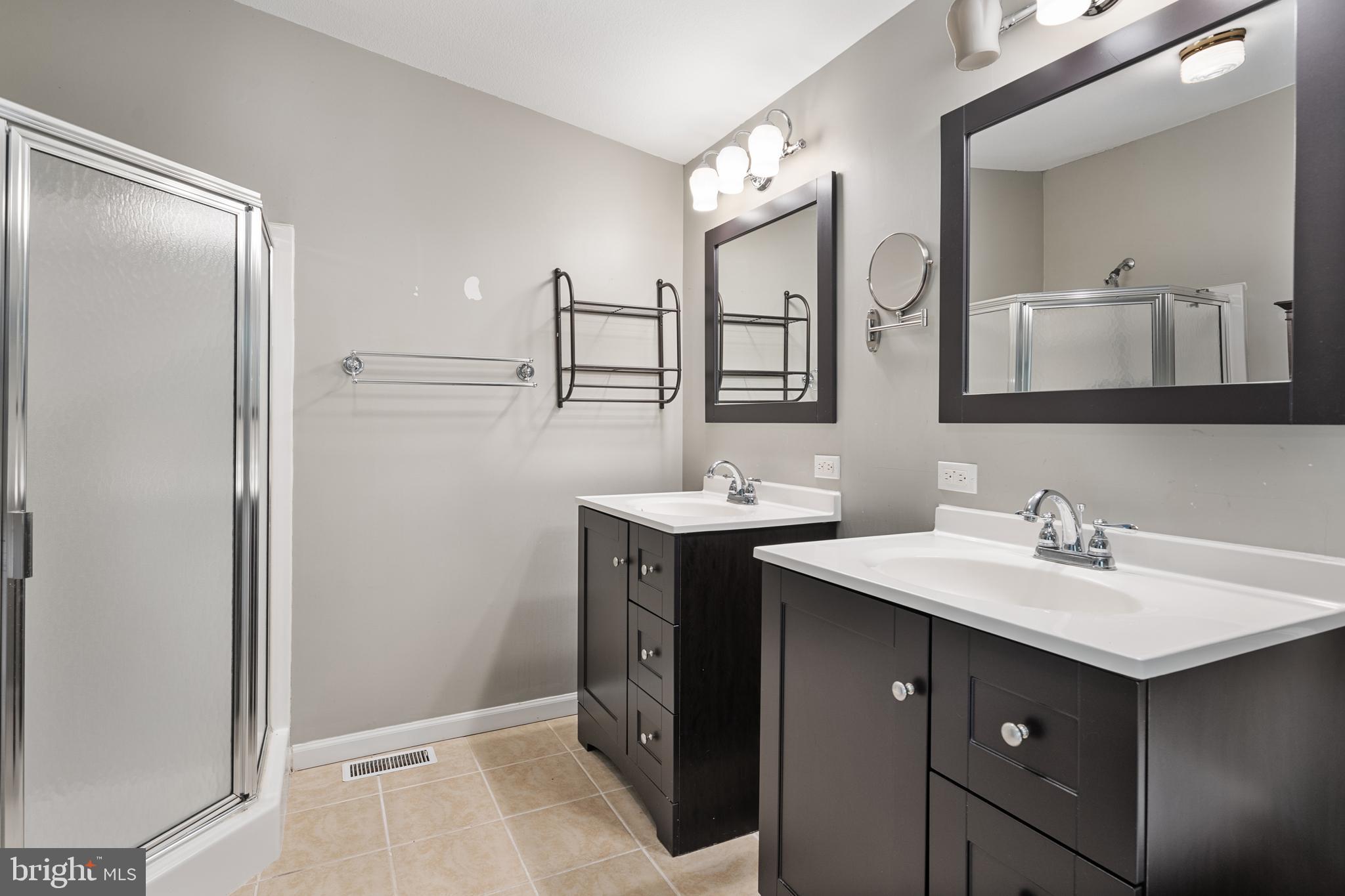 PEACH TREE WAY - Residential