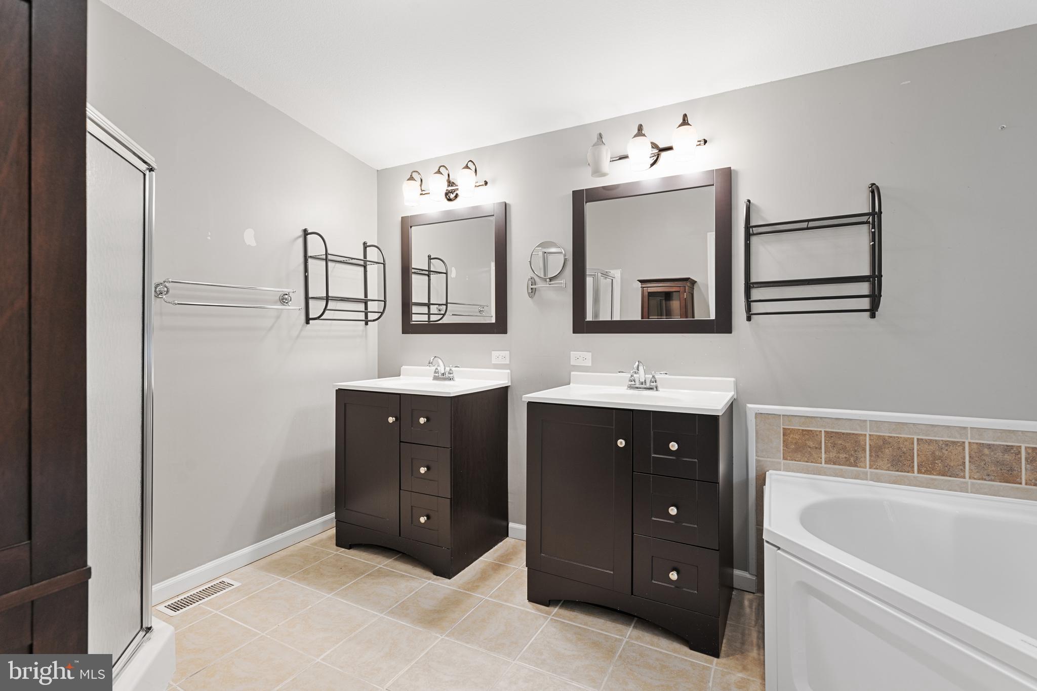 PEACH TREE WAY - Residential