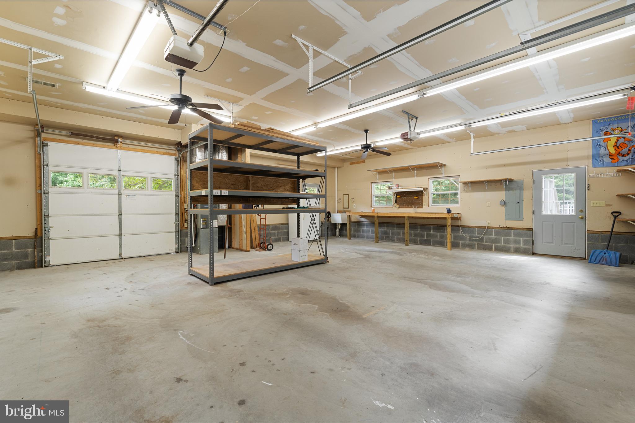 PEACH TREE WAY - Residential