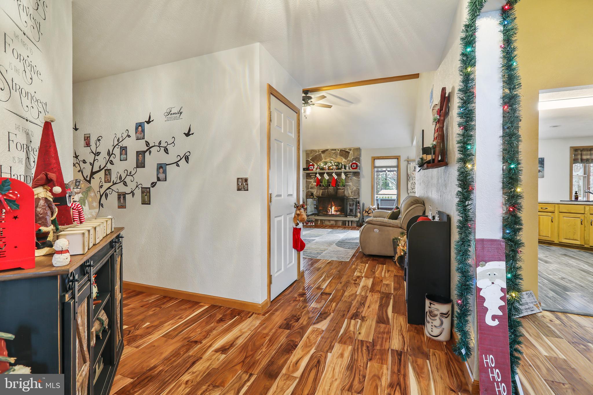 LAKEWOOD - Residential