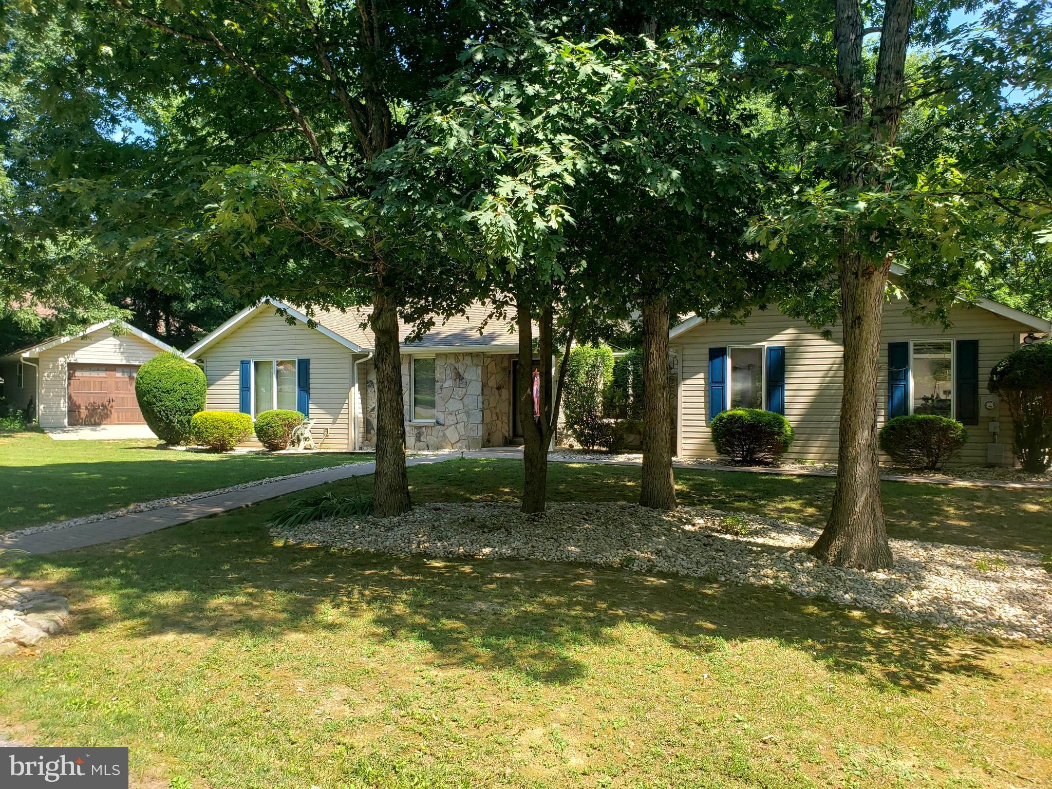 LAKEWOOD - Residential