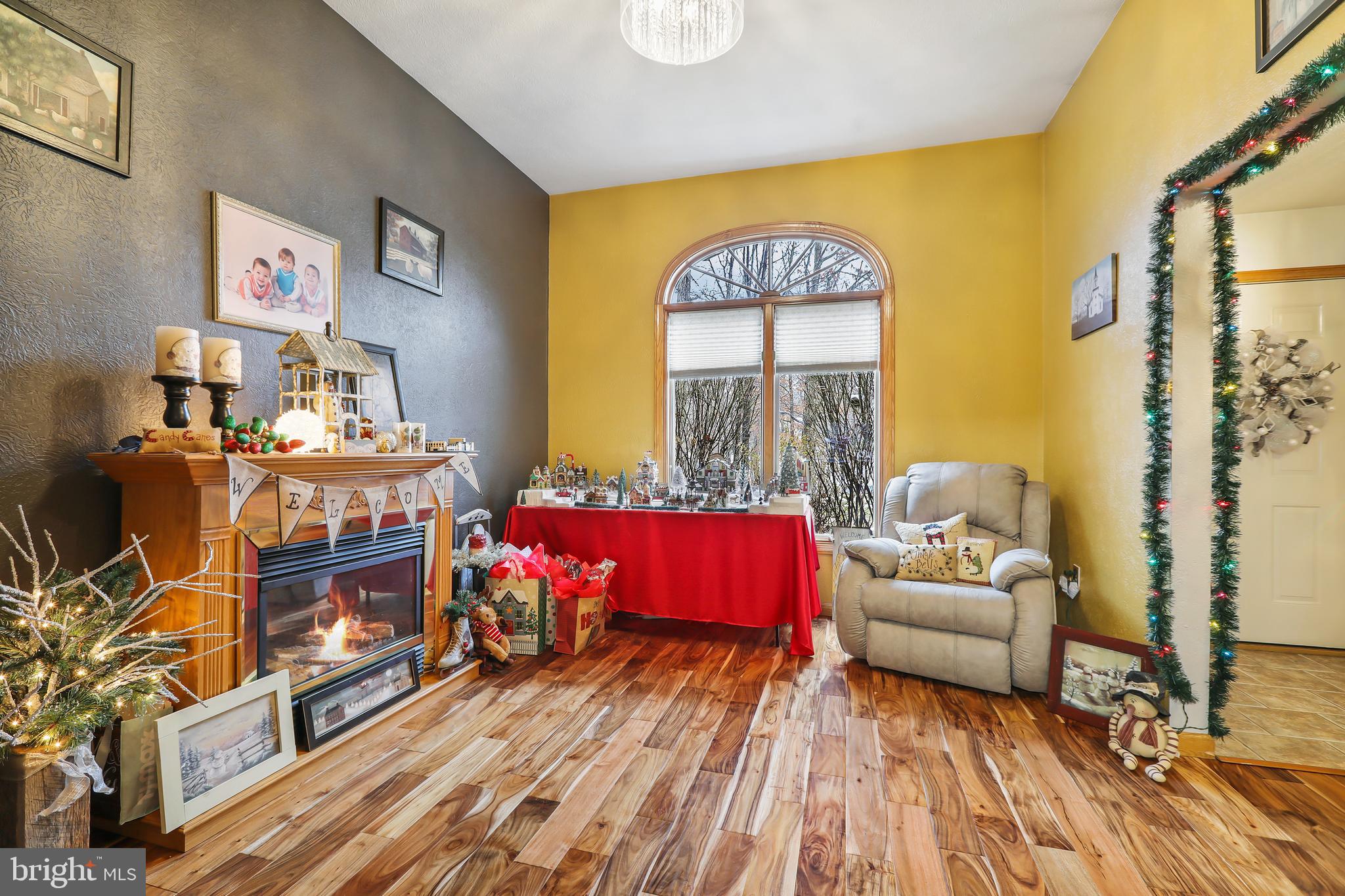 LAKEWOOD - Residential