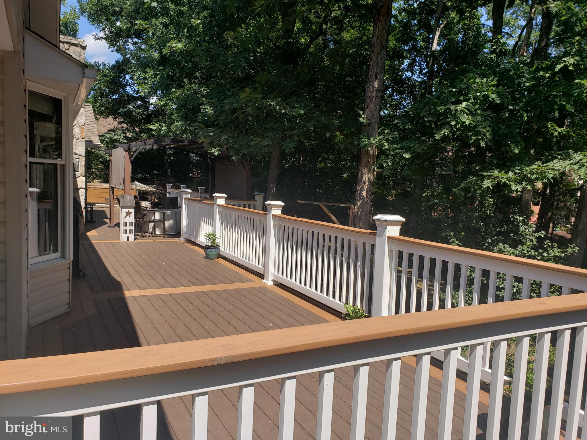 LAKEWOOD - Residential