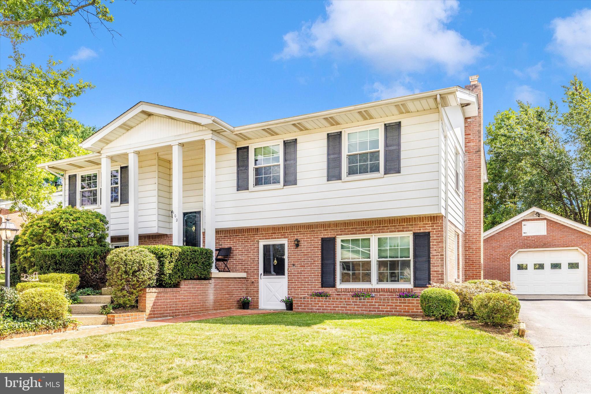 WOODMERE SOUTH - Residential