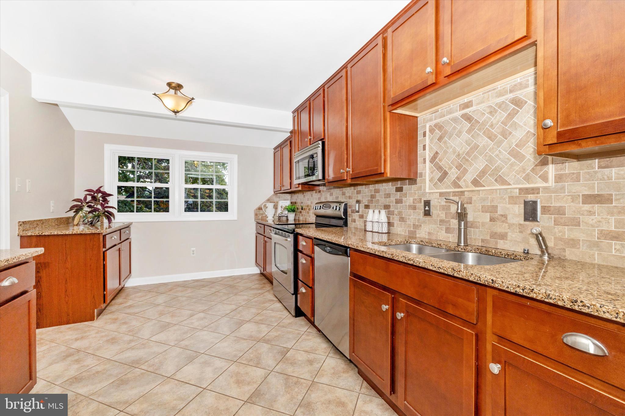 WOODMERE SOUTH - Residential