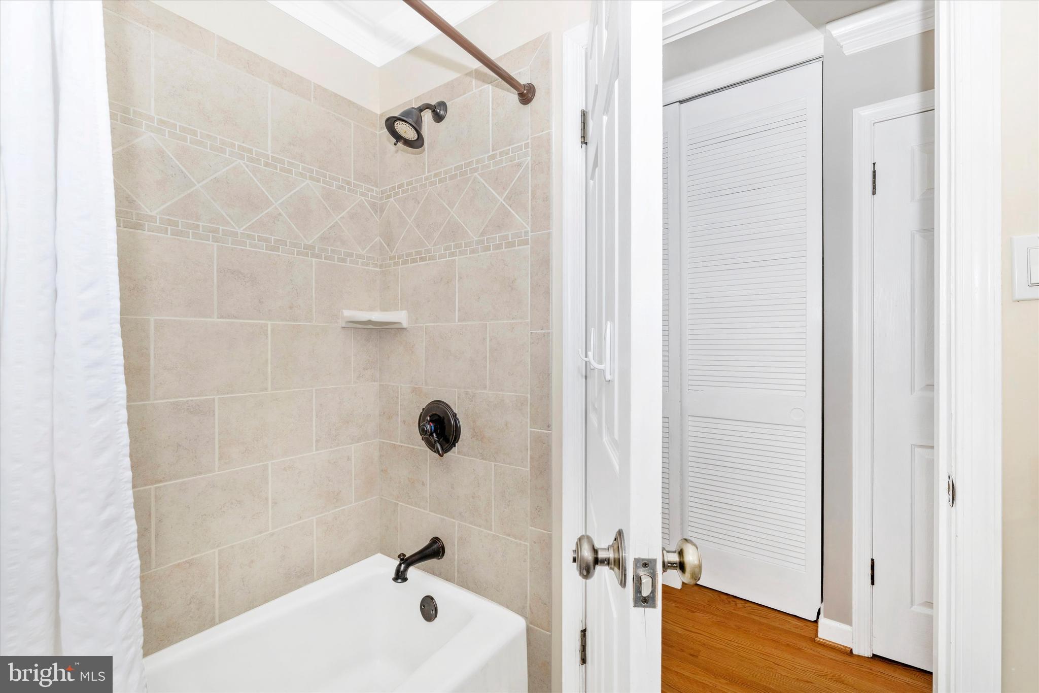 WOODMERE SOUTH - Residential