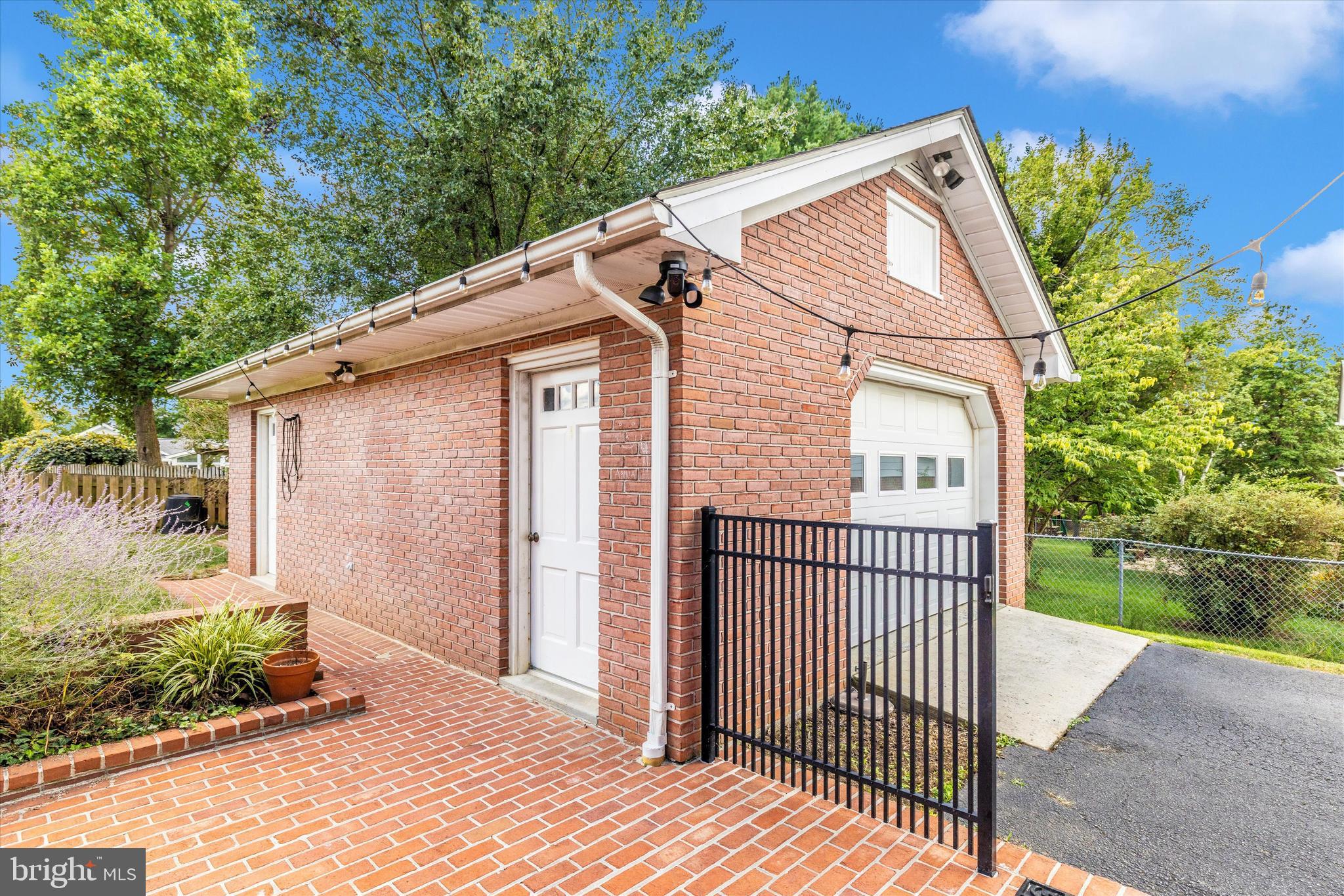 WOODMERE SOUTH - Residential