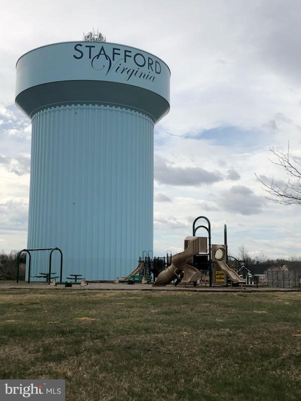 STONE RIVER - Residential