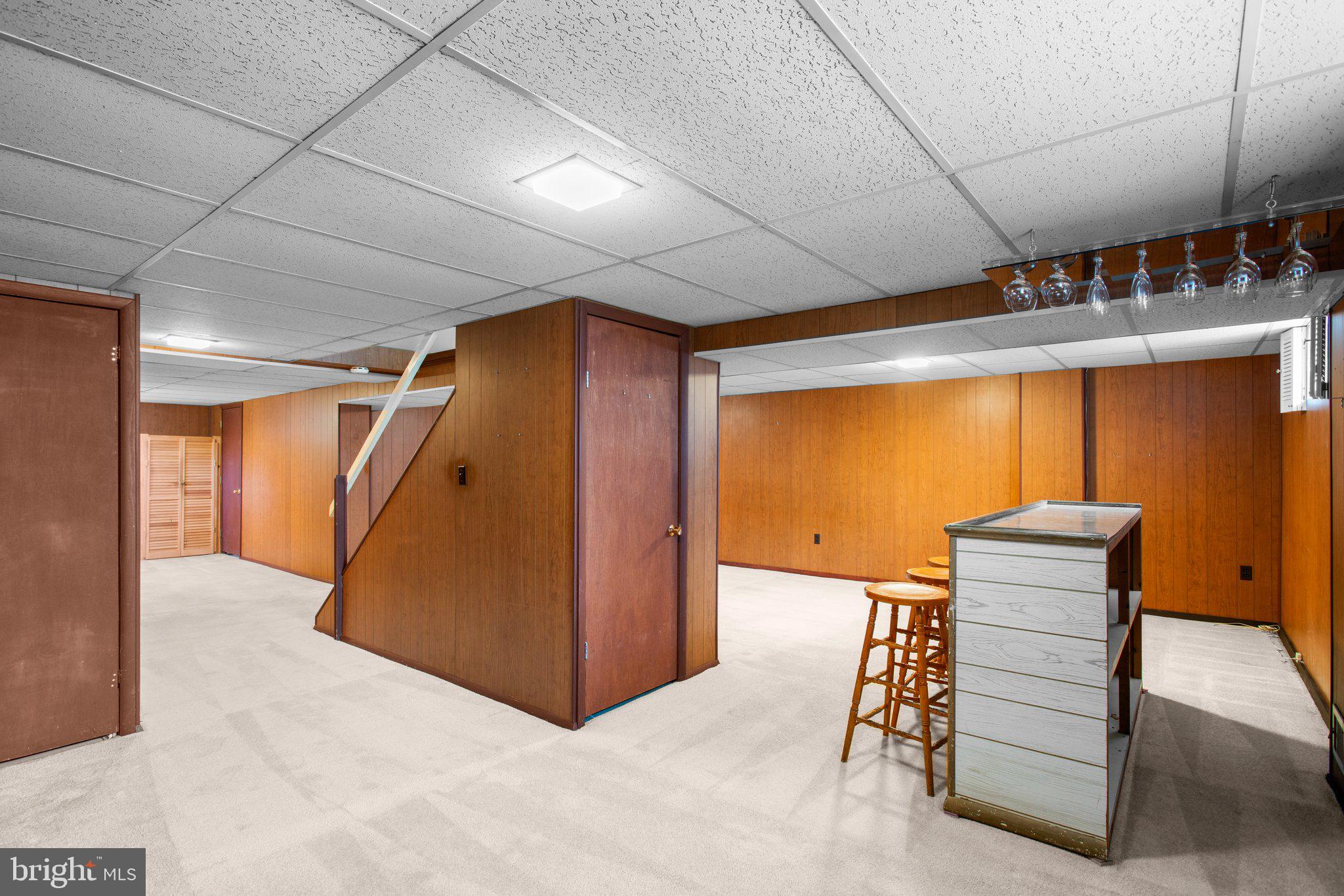 SUBURBIA - Residential