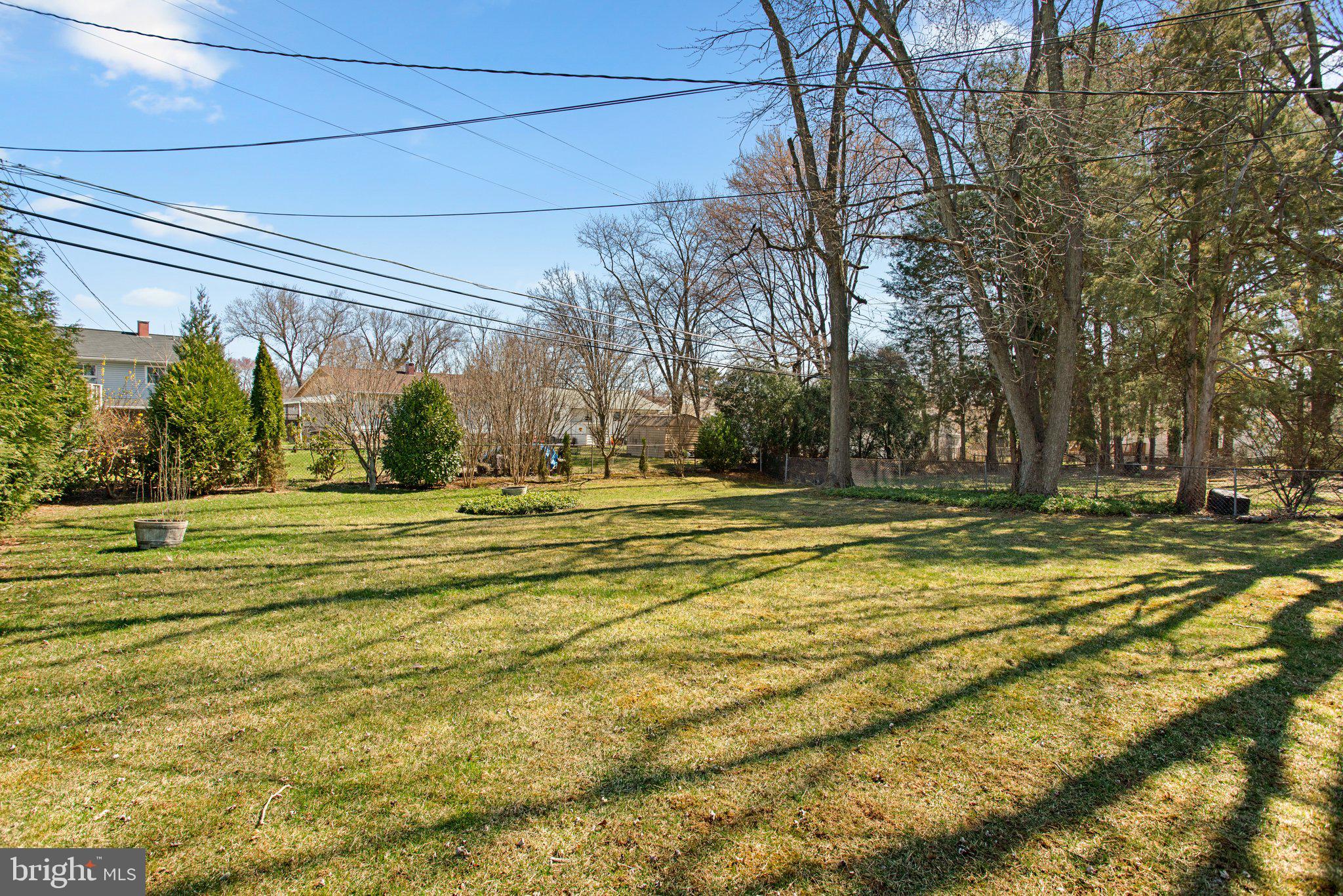 SUBURBIA - Residential