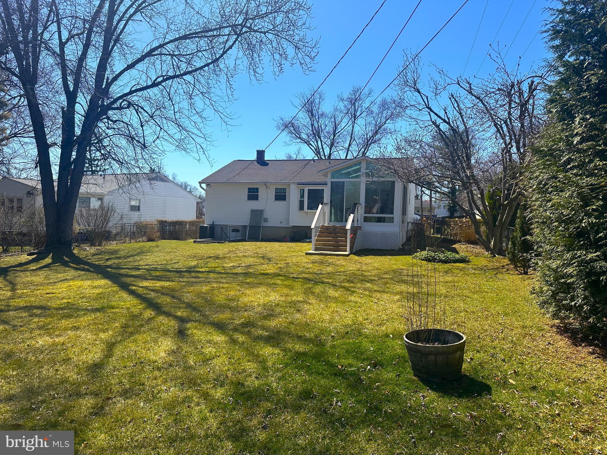 SUBURBIA - Residential