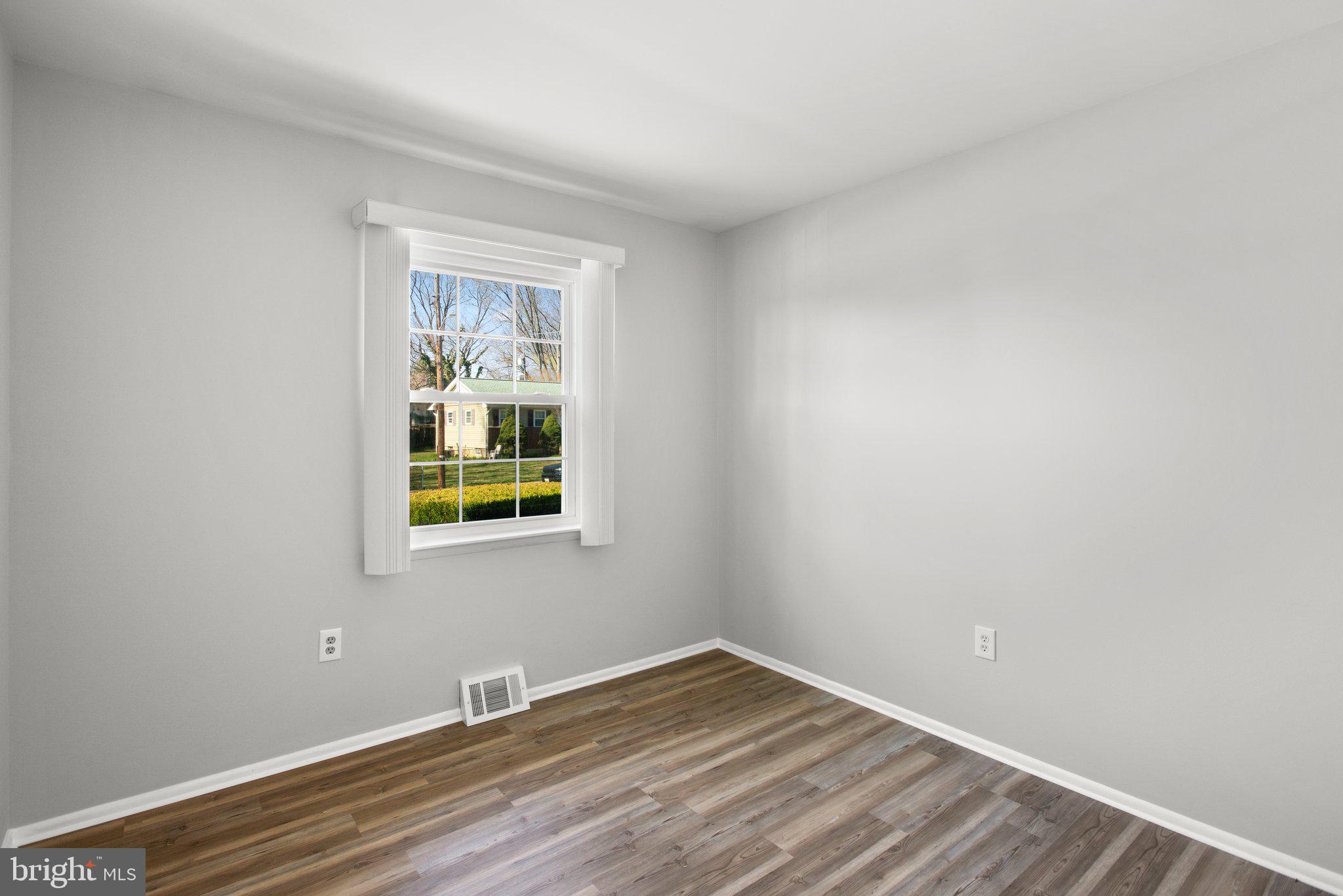 SUBURBIA - Residential