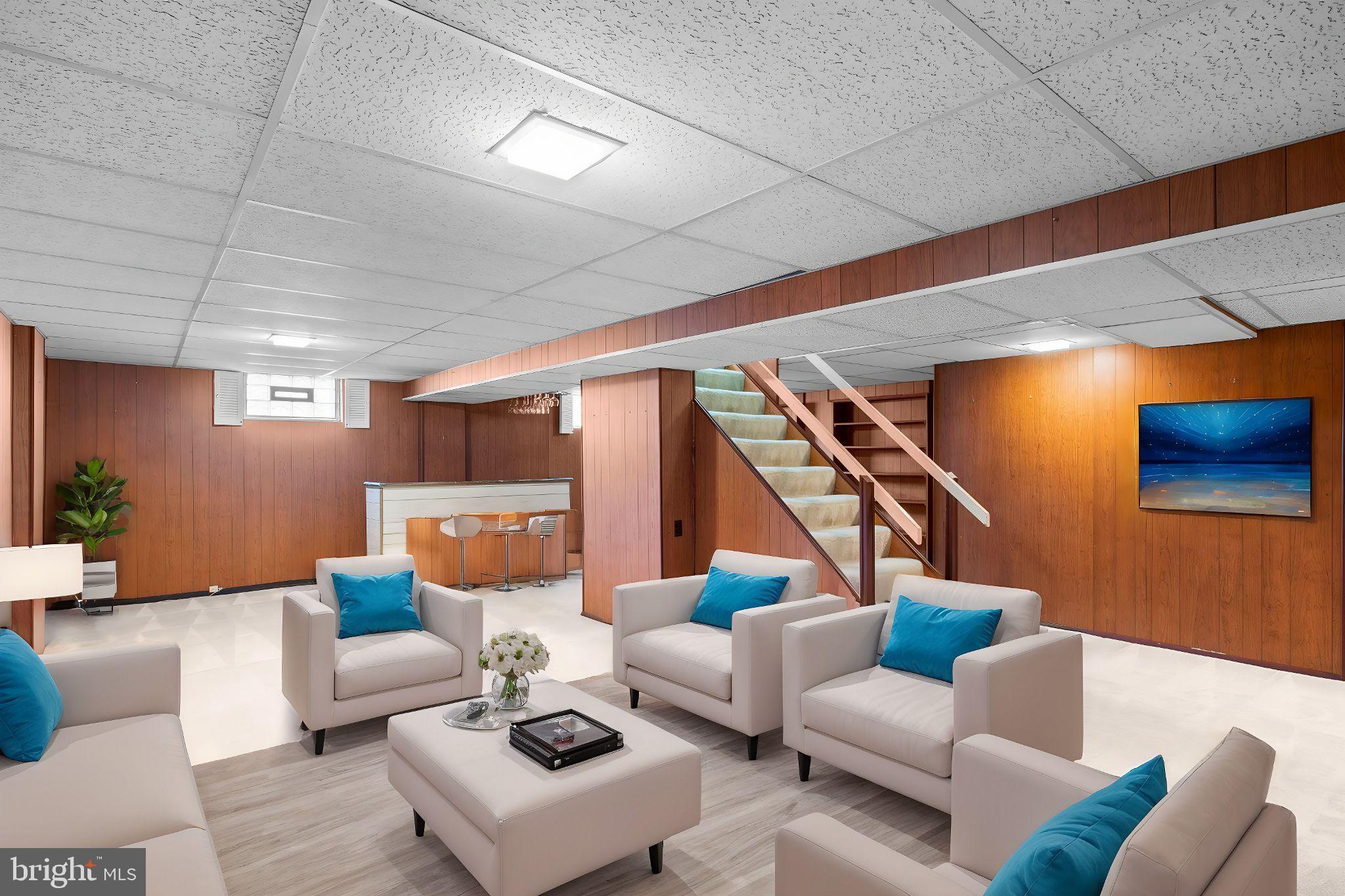 SUBURBIA - Residential