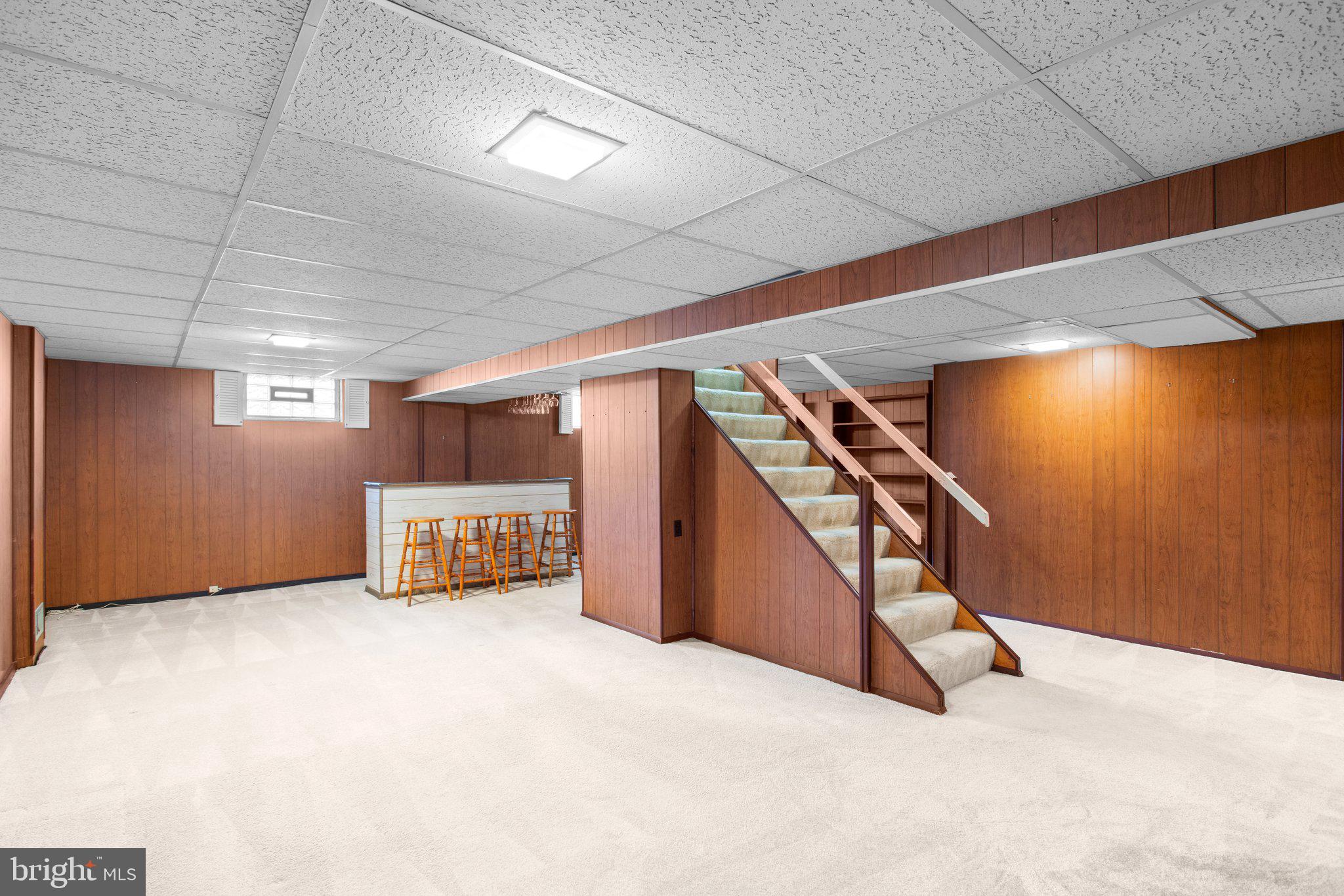 SUBURBIA - Residential