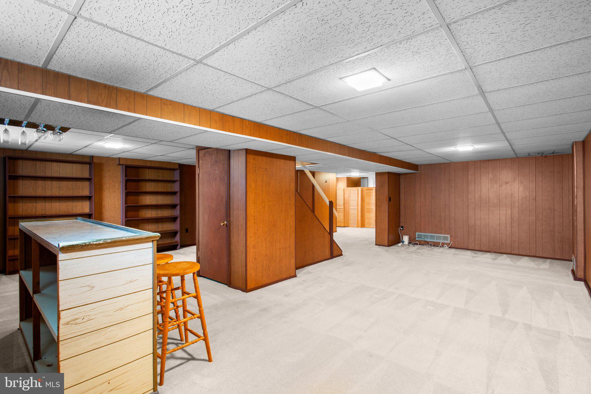 SUBURBIA - Residential