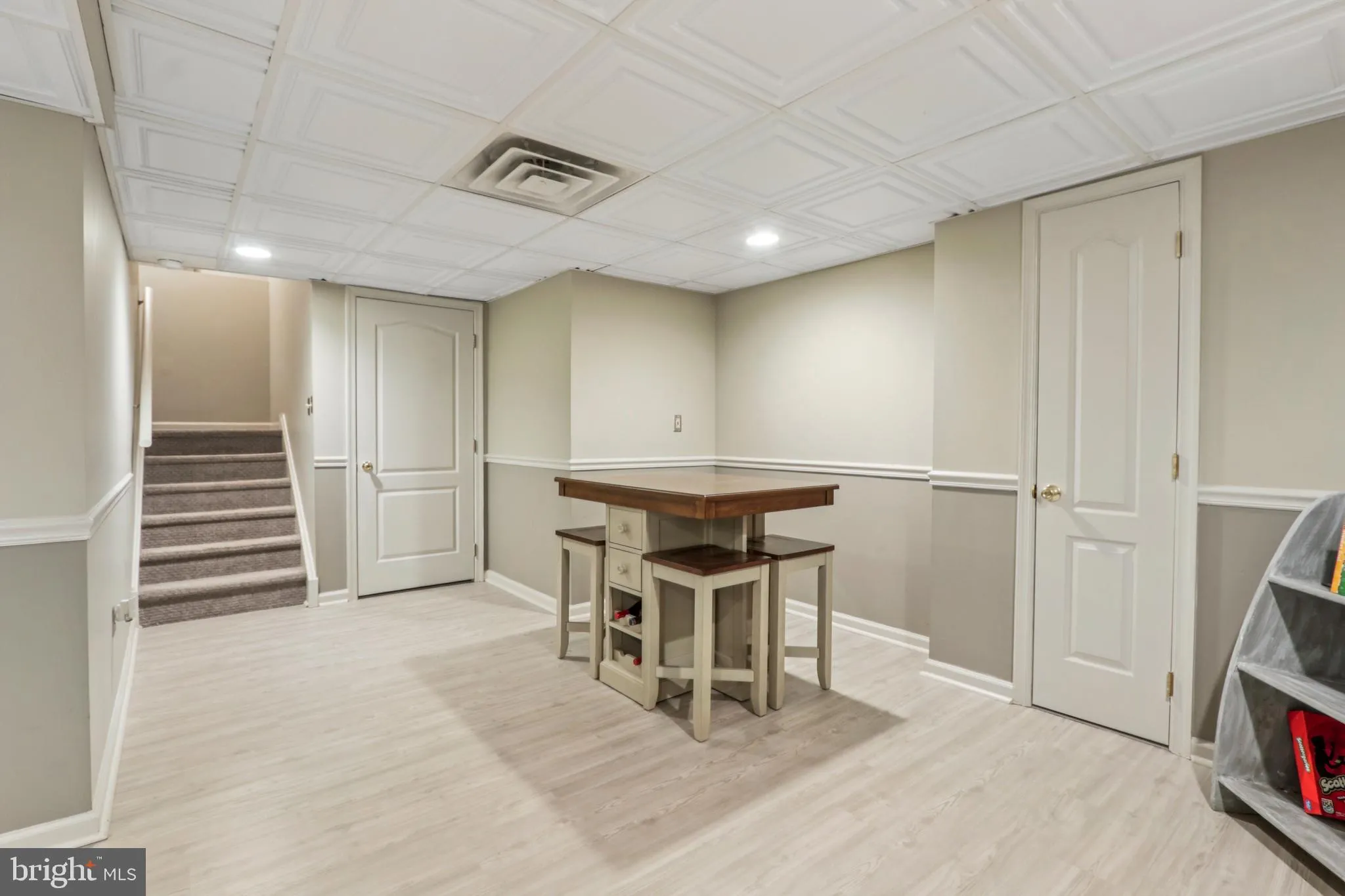 Burlington, New Jersey 08016, United States, 4 Bedrooms Bedrooms, ,4 BathroomsBathrooms,Residential,Pending,151917