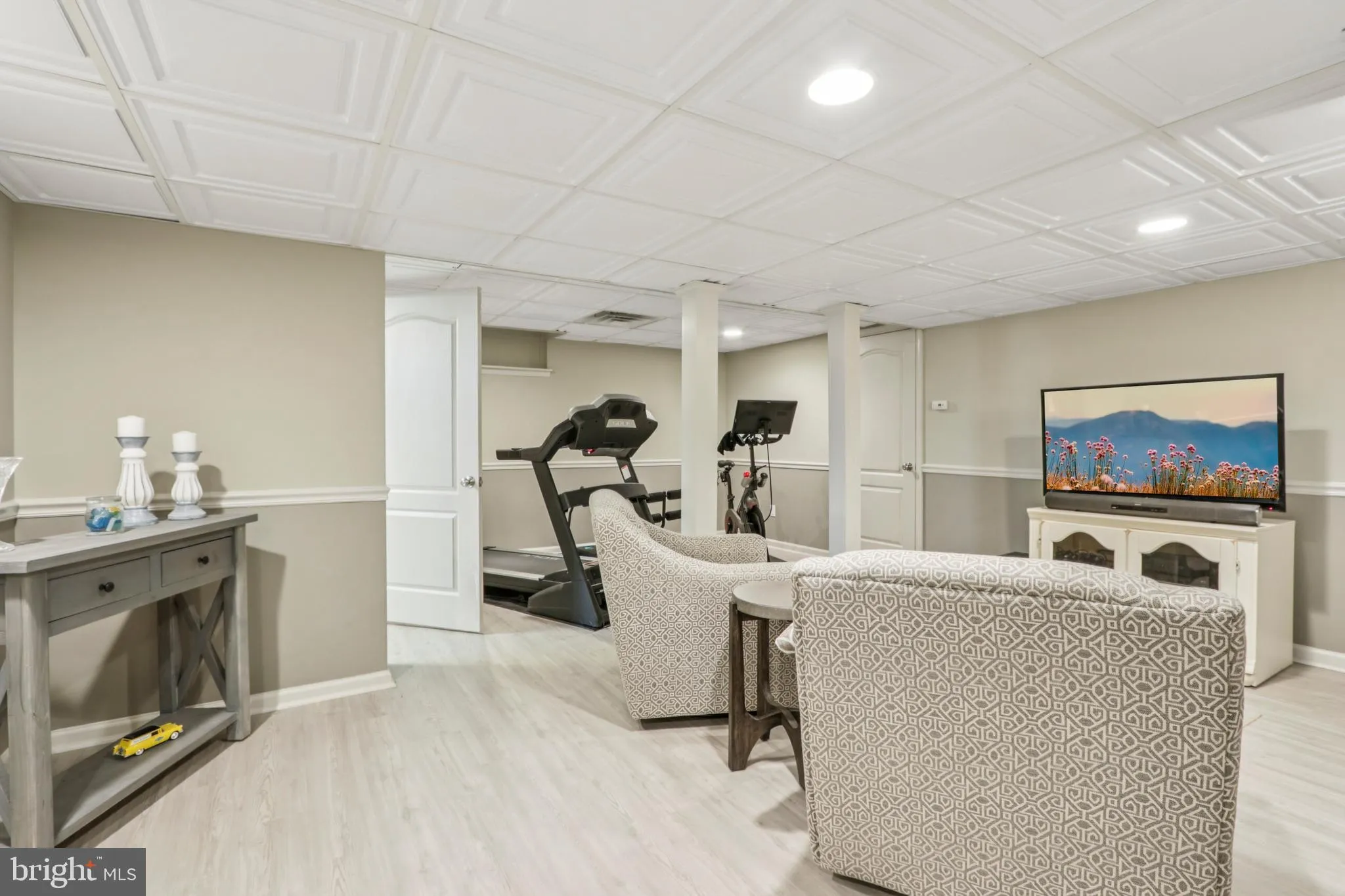 Burlington, New Jersey 08016, United States, 4 Bedrooms Bedrooms, ,4 BathroomsBathrooms,Residential,Pending,151917