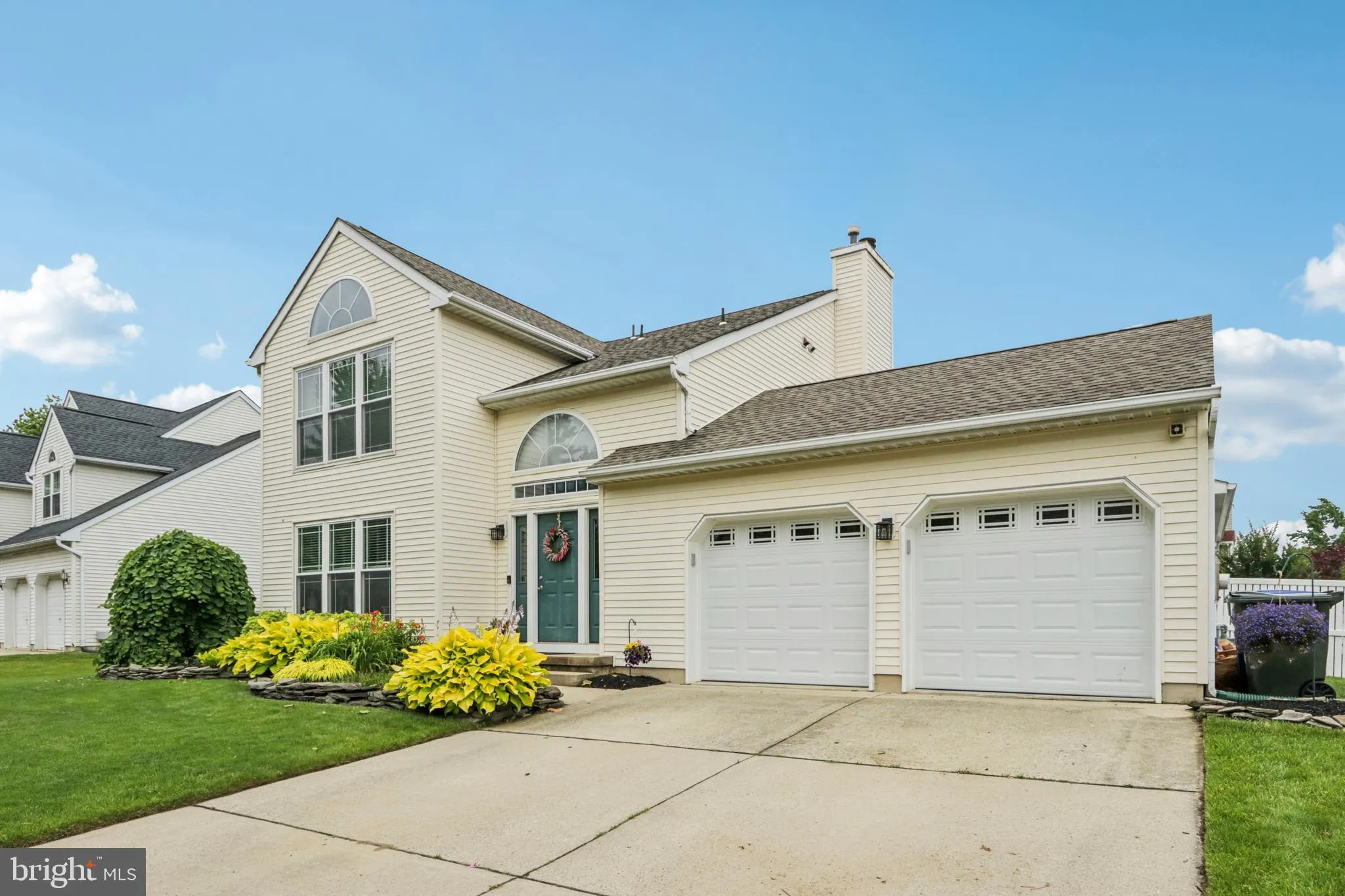 Burlington, New Jersey 08016, United States, 4 Bedrooms Bedrooms, ,4 BathroomsBathrooms,Residential,Pending,151917