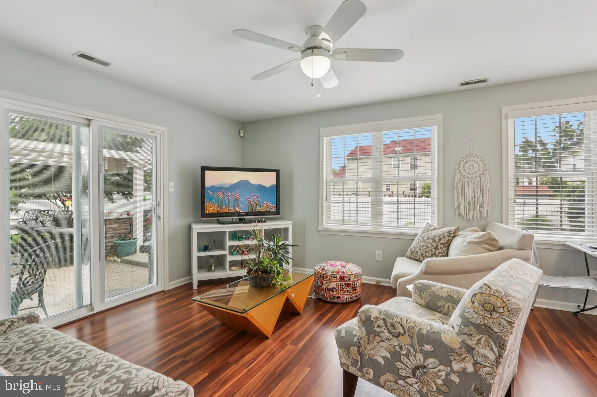 Burlington, New Jersey 08016, United States, 4 Bedrooms Bedrooms, ,4 BathroomsBathrooms,Residential,Pending,151917