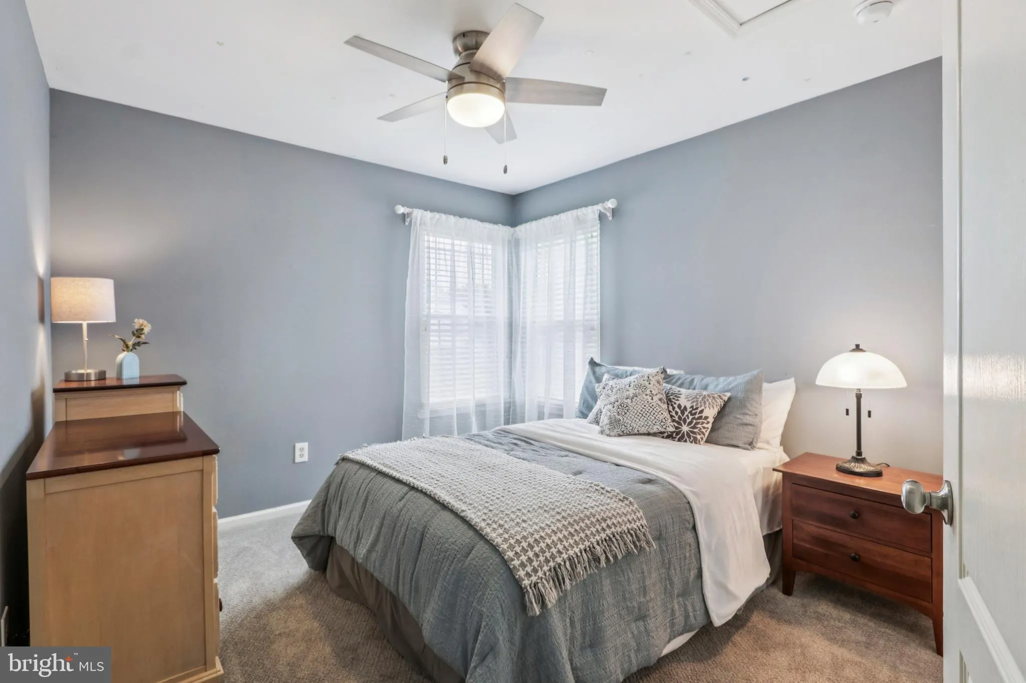 Burlington, New Jersey 08016, United States, 4 Bedrooms Bedrooms, ,4 BathroomsBathrooms,Residential,Pending,151917