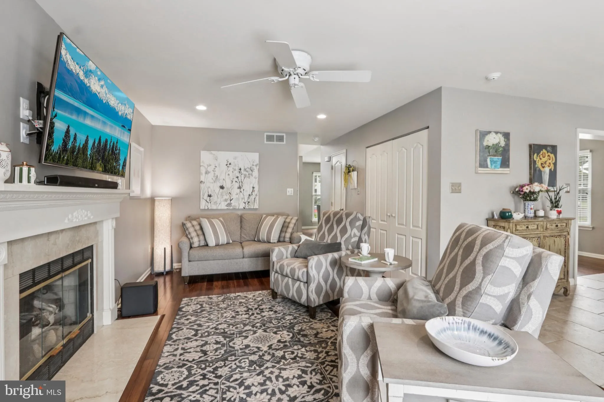 Burlington, New Jersey 08016, United States, 4 Bedrooms Bedrooms, ,4 BathroomsBathrooms,Residential,Pending,151917