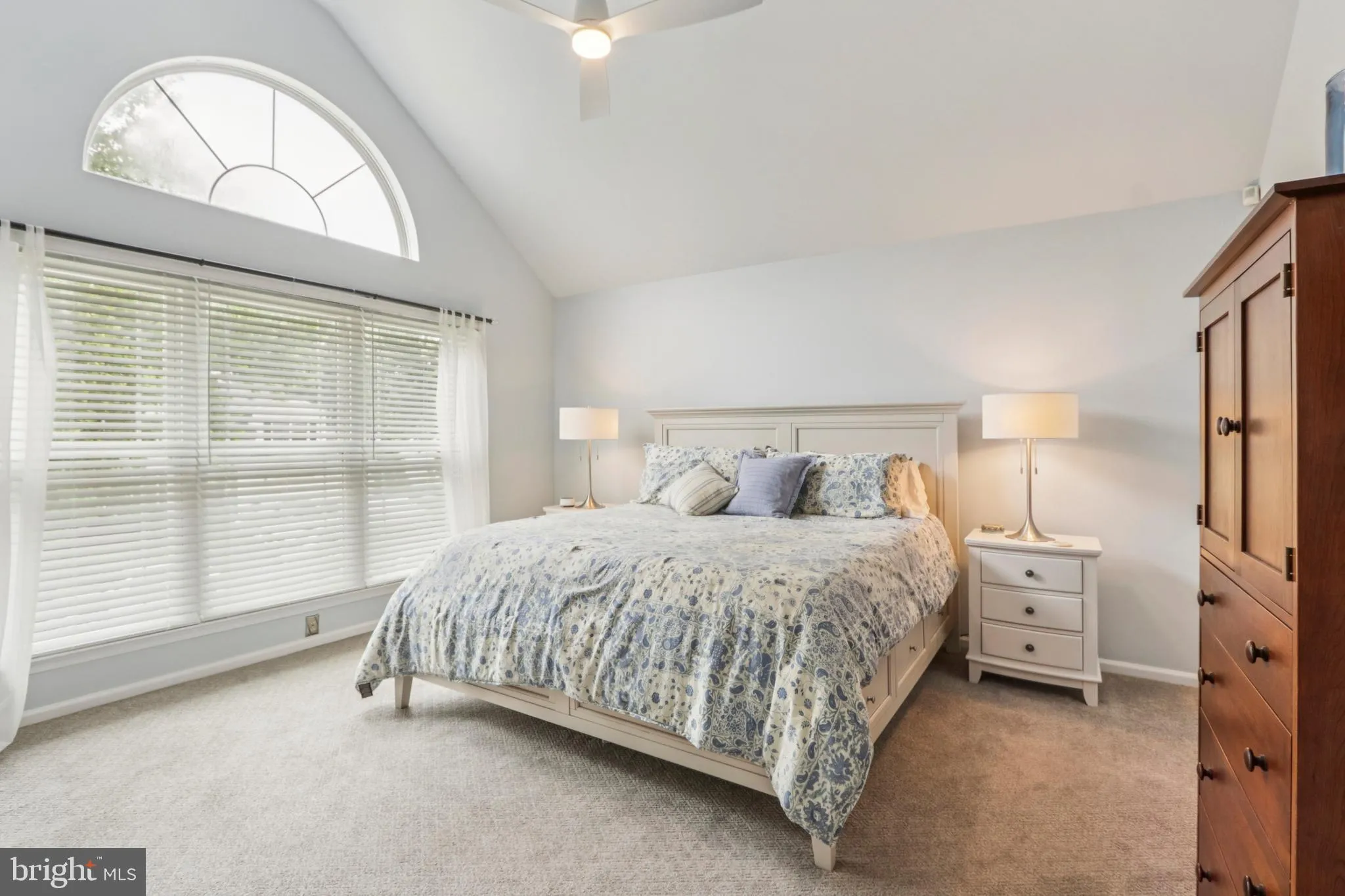 Burlington, New Jersey 08016, United States, 4 Bedrooms Bedrooms, ,4 BathroomsBathrooms,Residential,Pending,151917