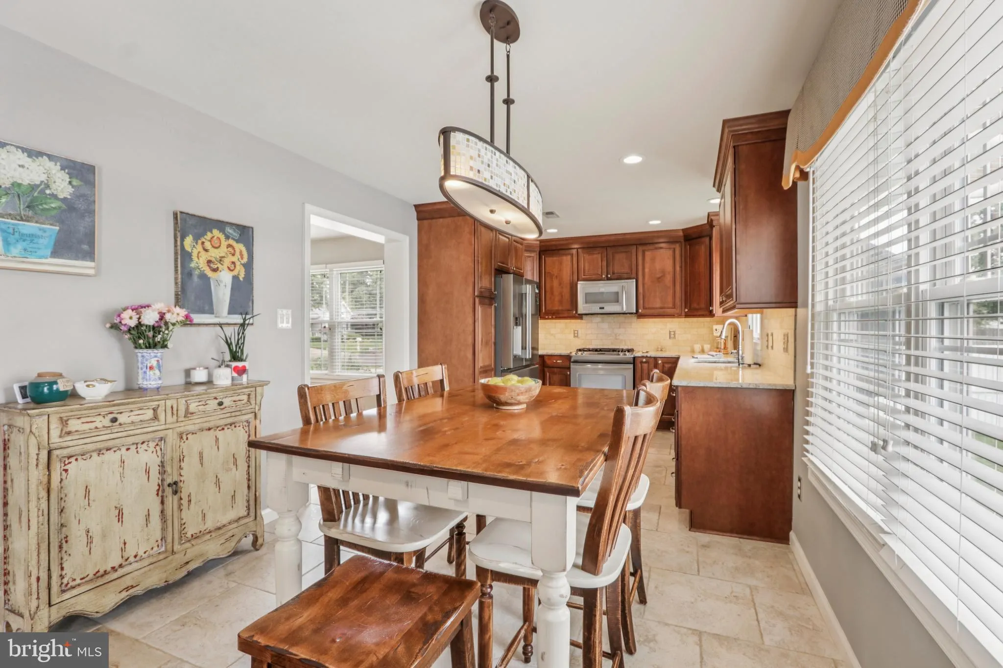 Burlington, New Jersey 08016, United States, 4 Bedrooms Bedrooms, ,4 BathroomsBathrooms,Residential,Pending,151917