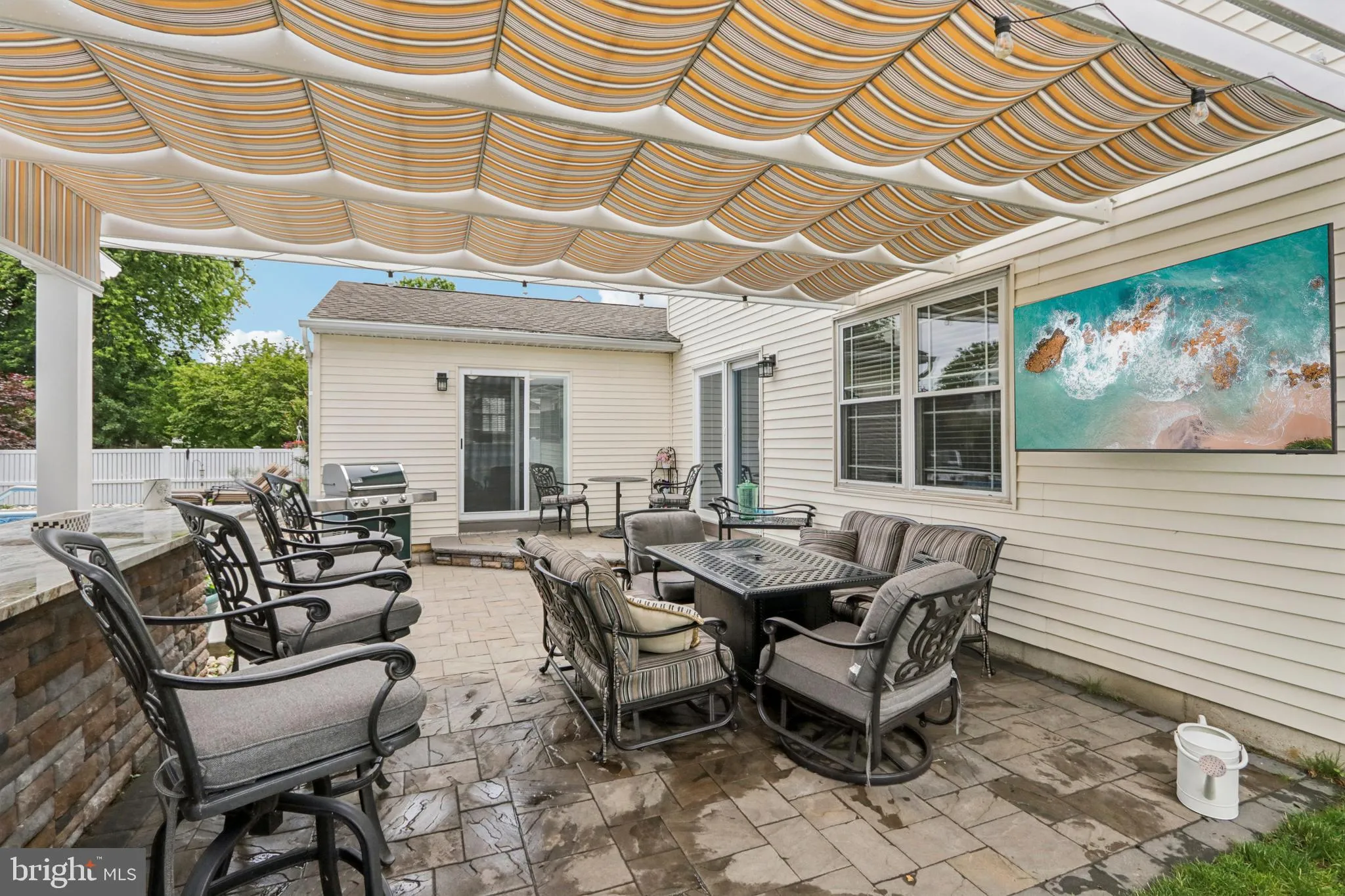 Burlington, New Jersey 08016, United States, 4 Bedrooms Bedrooms, ,4 BathroomsBathrooms,Residential,Pending,151917