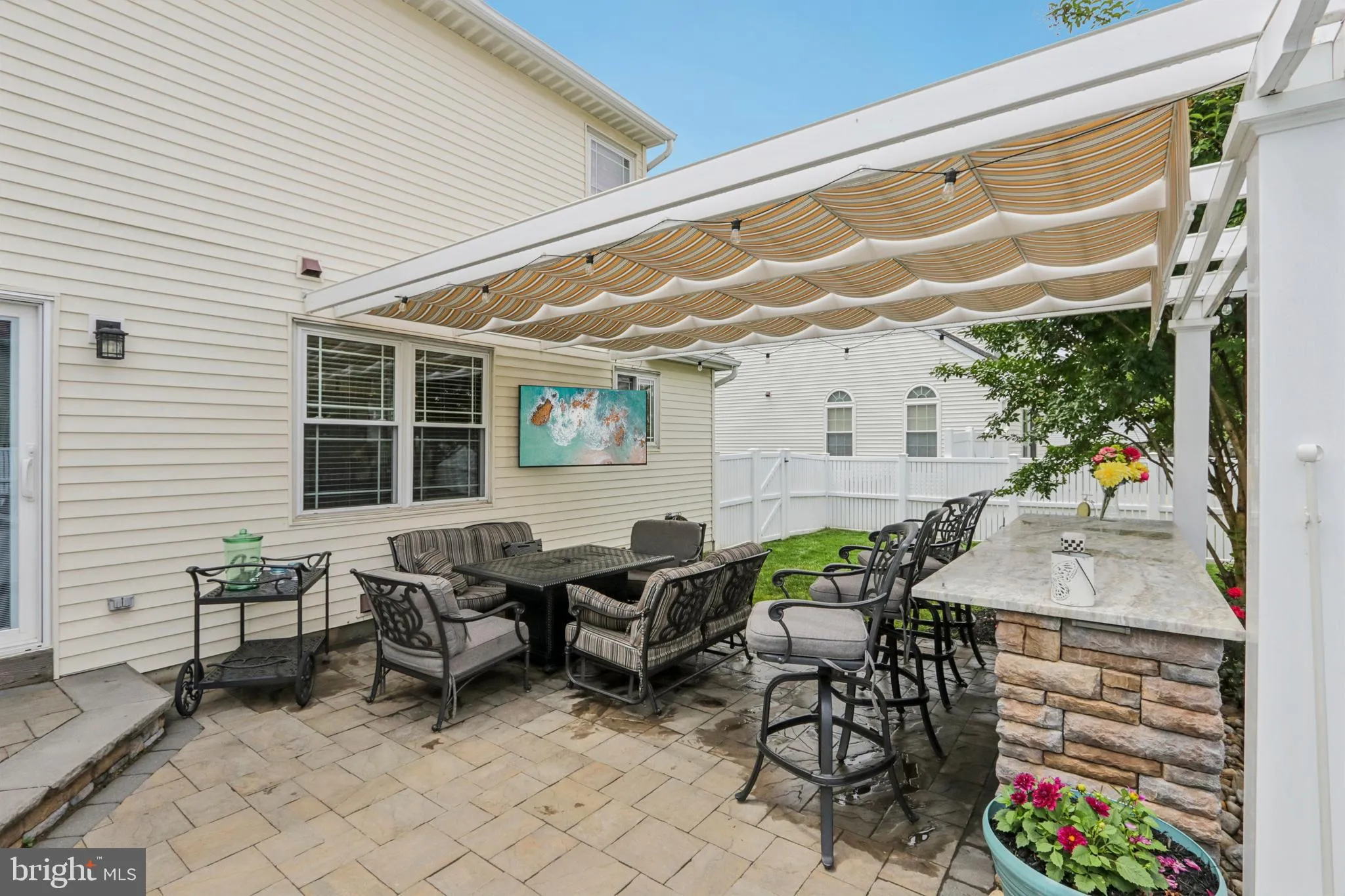 Burlington, New Jersey 08016, United States, 4 Bedrooms Bedrooms, ,4 BathroomsBathrooms,Residential,Pending,151917