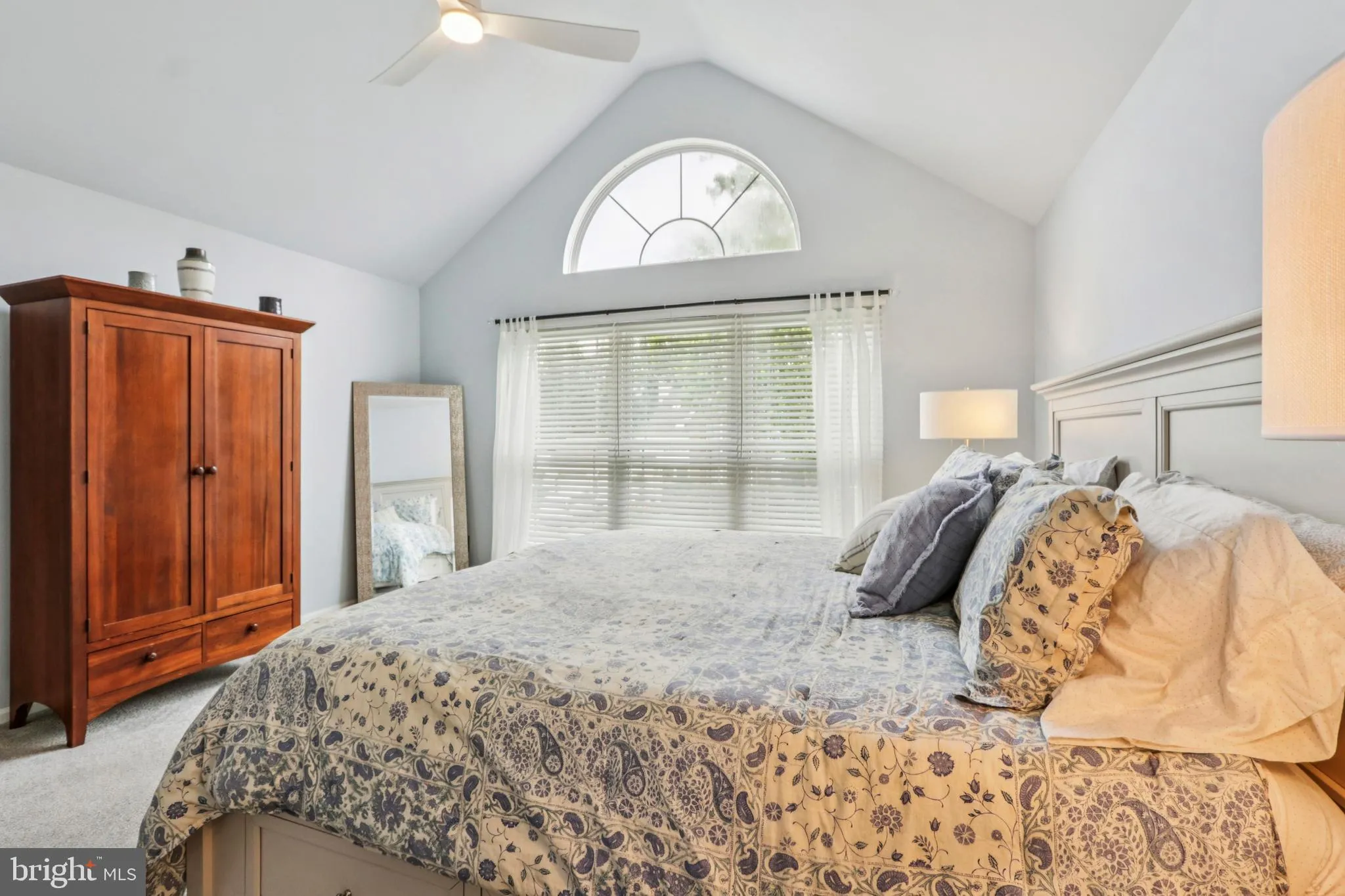 Burlington, New Jersey 08016, United States, 4 Bedrooms Bedrooms, ,4 BathroomsBathrooms,Residential,Pending,151917